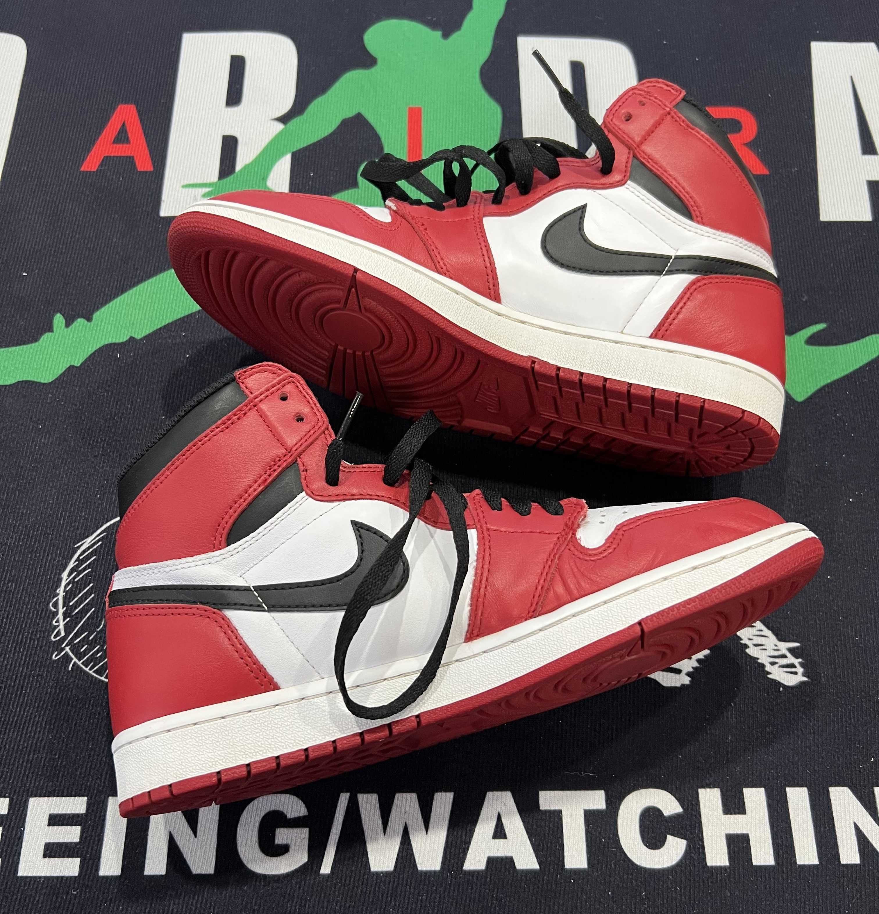 Nike Air Jordan 1 Retro High "Chicago" (2015)