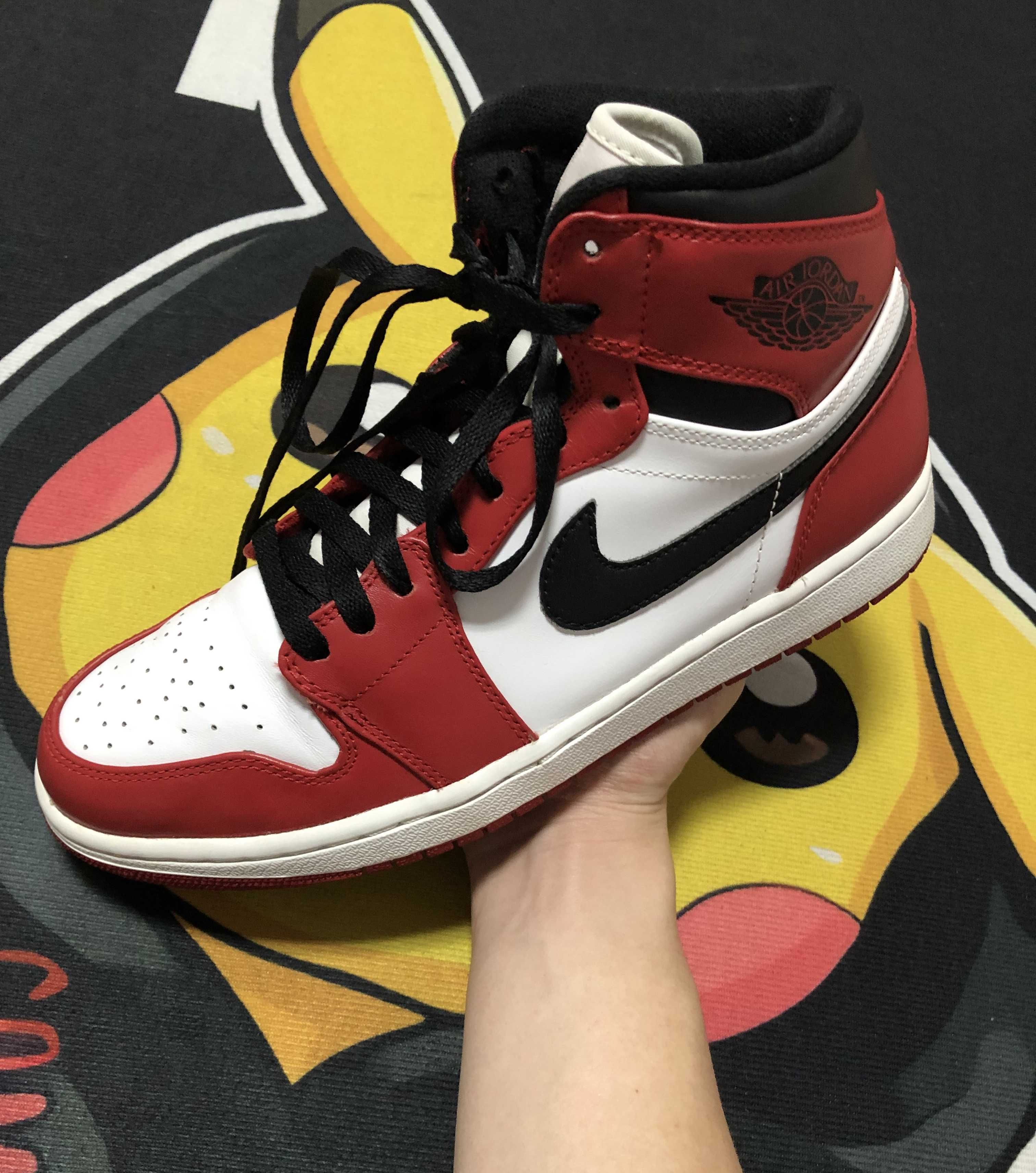 Nike Air Jordan 1 Retro High "Chicago" (2013)