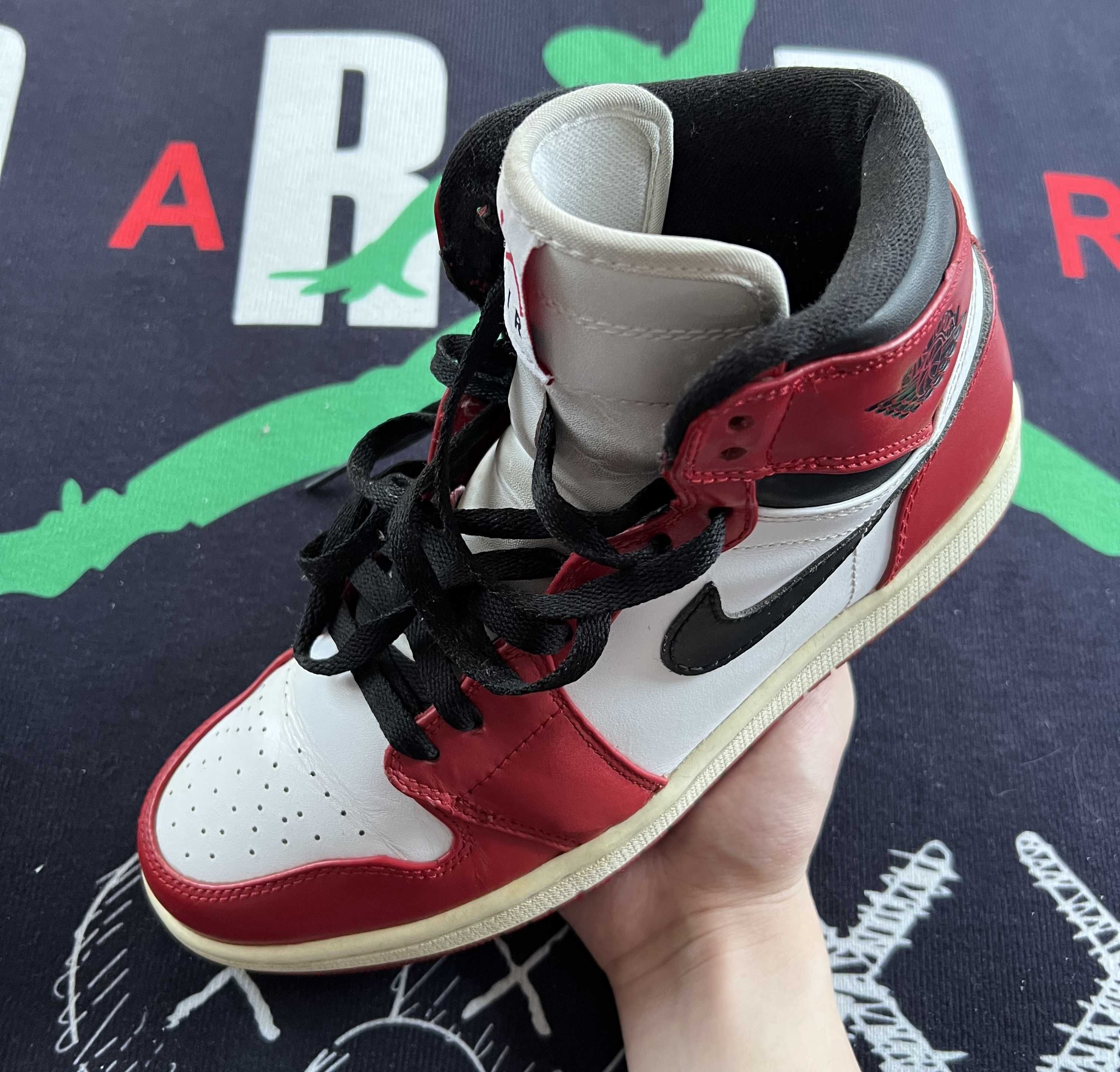 Nike Air Jordan 1 Retro High "Chicago" (2013)