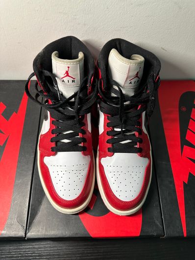 Nike Air Jordan 1 Retro High "Chicago" (2013)