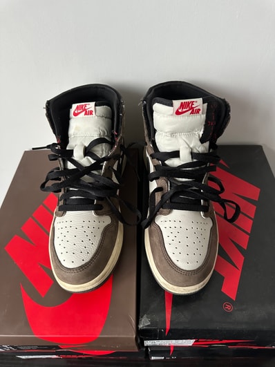 Travis Scott × Nike Air Jordan 1 Retro High OG TS SP "Sail/Dark Mocha"