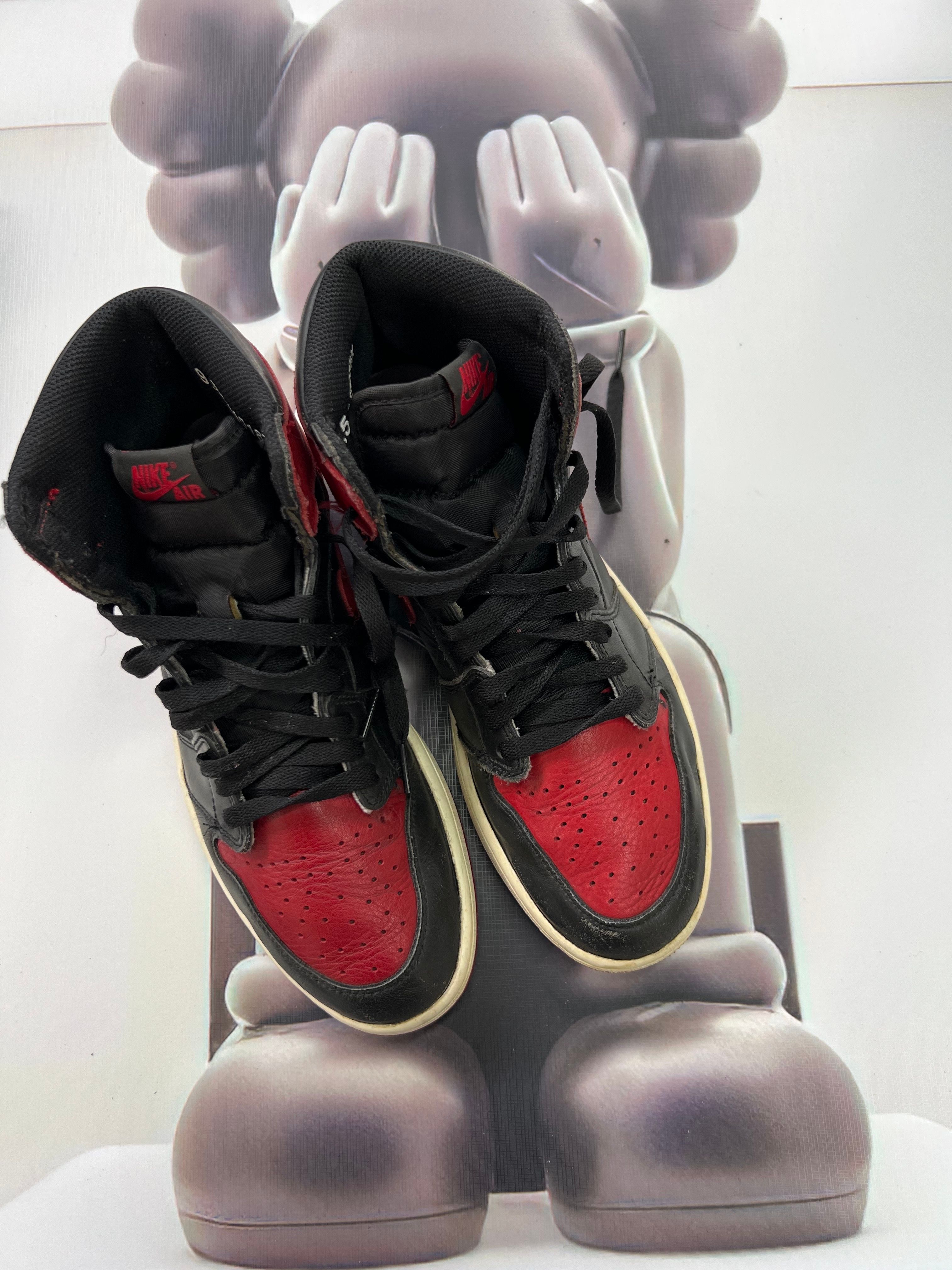 Nike Air Jordan 1 Retro High OG "Bred/Banned" (2016)