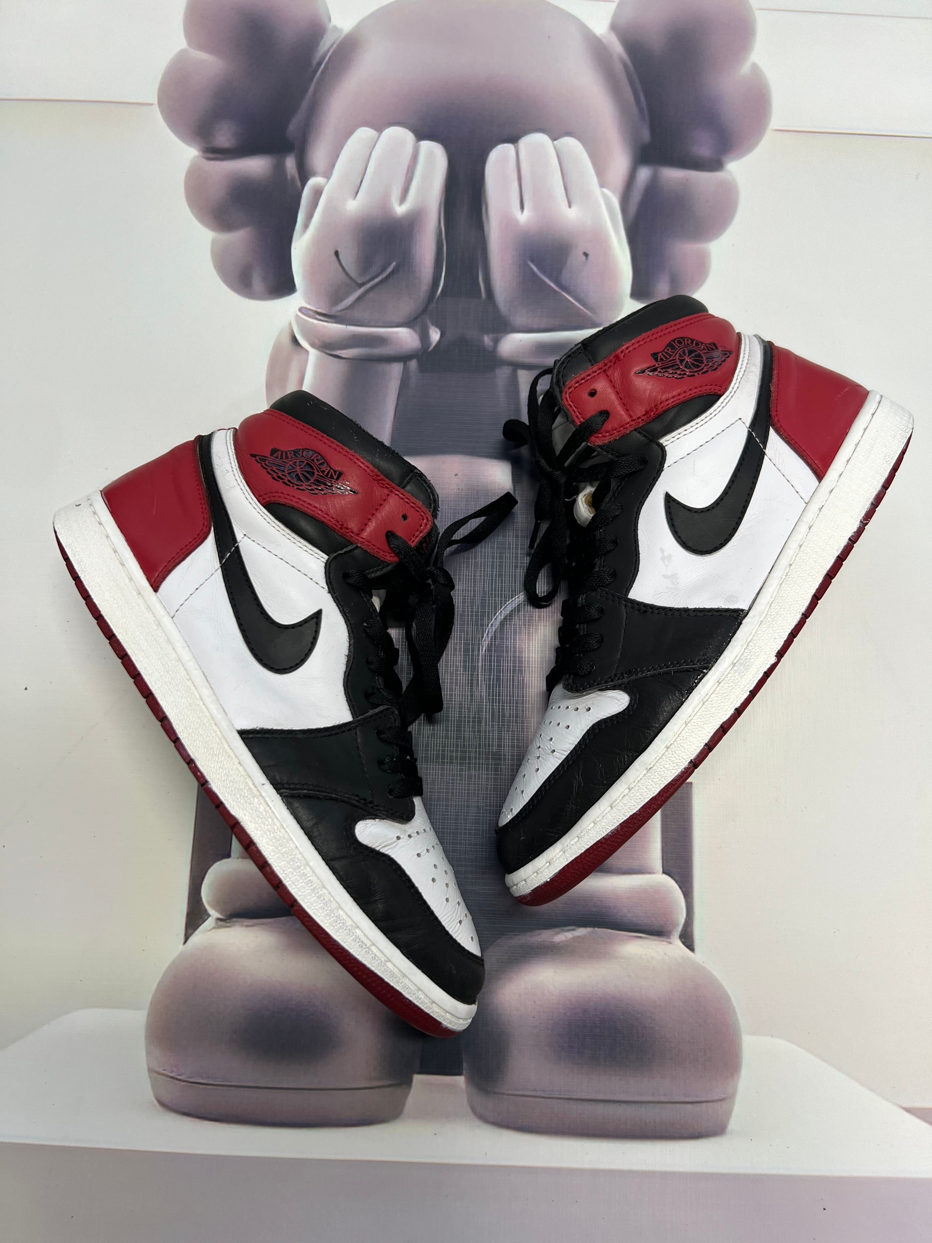 Nike Air Jordan 1 Retro High OG "Black Toe"(2016)