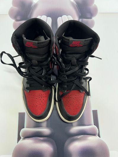 Nike Air Jordan 1 Retro High OG "Bred/Banned" (2016)