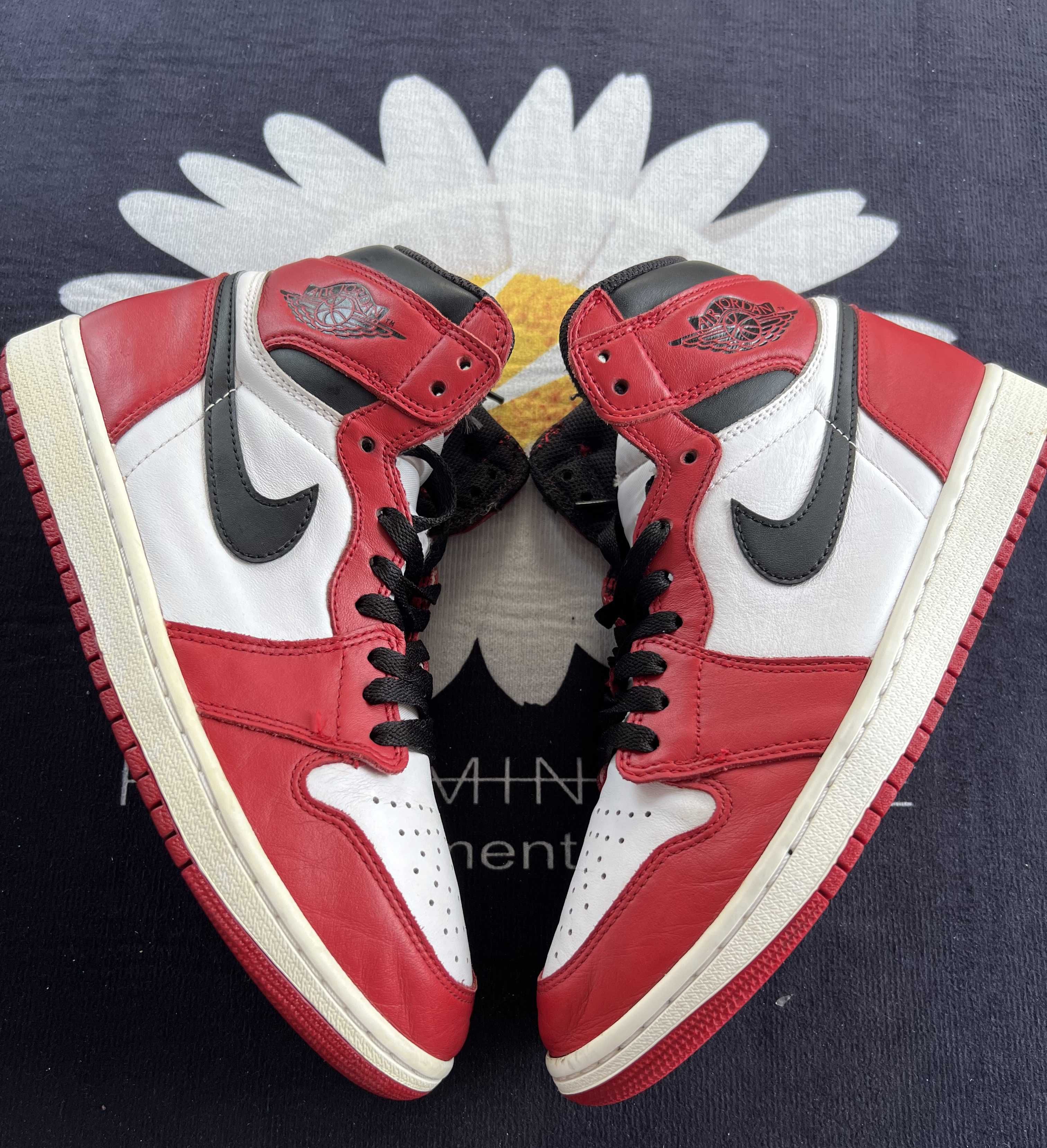 Nike Air Jordan 1 Retro High "Chicago" (2015)