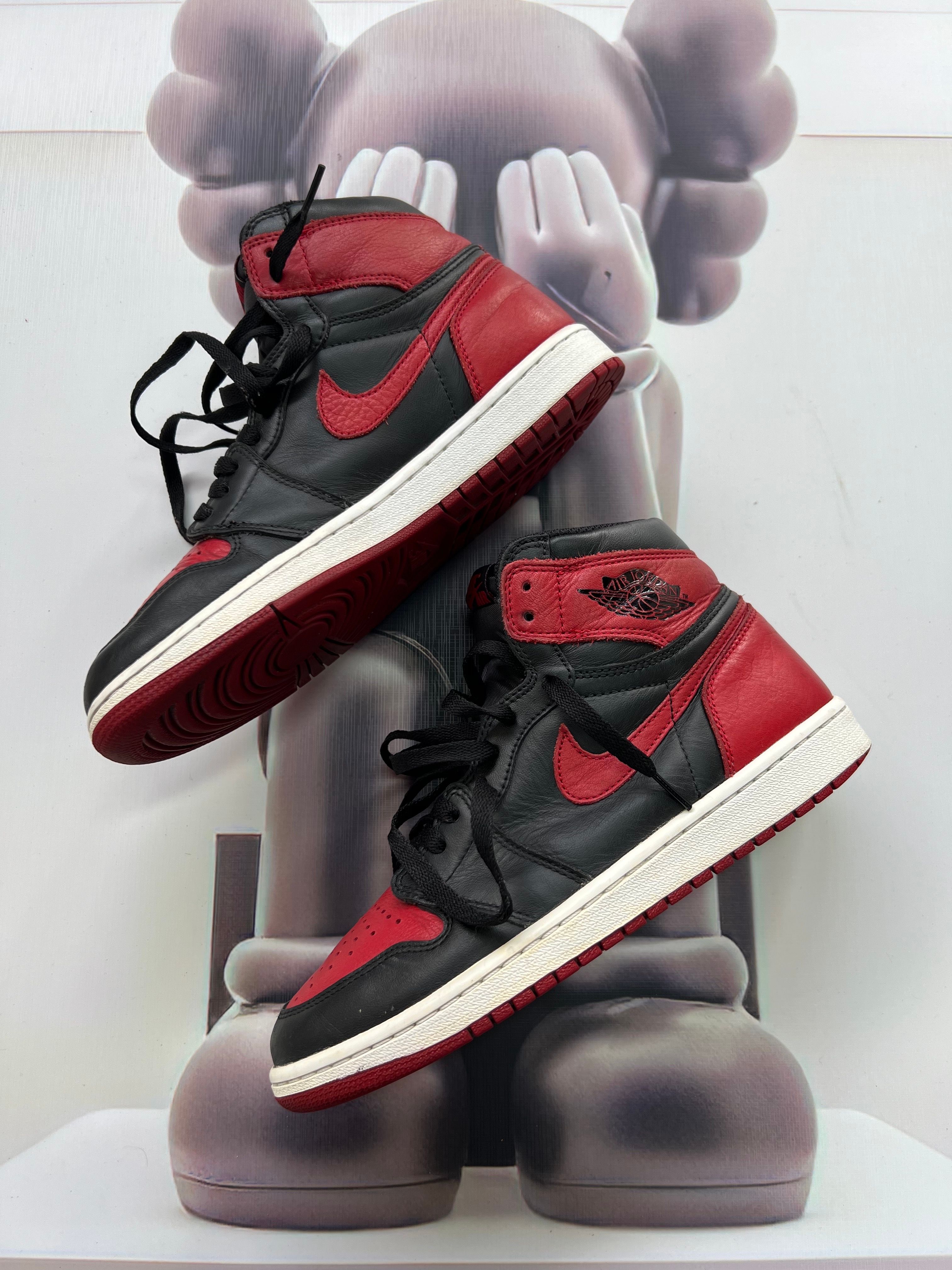 Nike Air Jordan 1 Retro High OG "Bred/Banned" (2016)