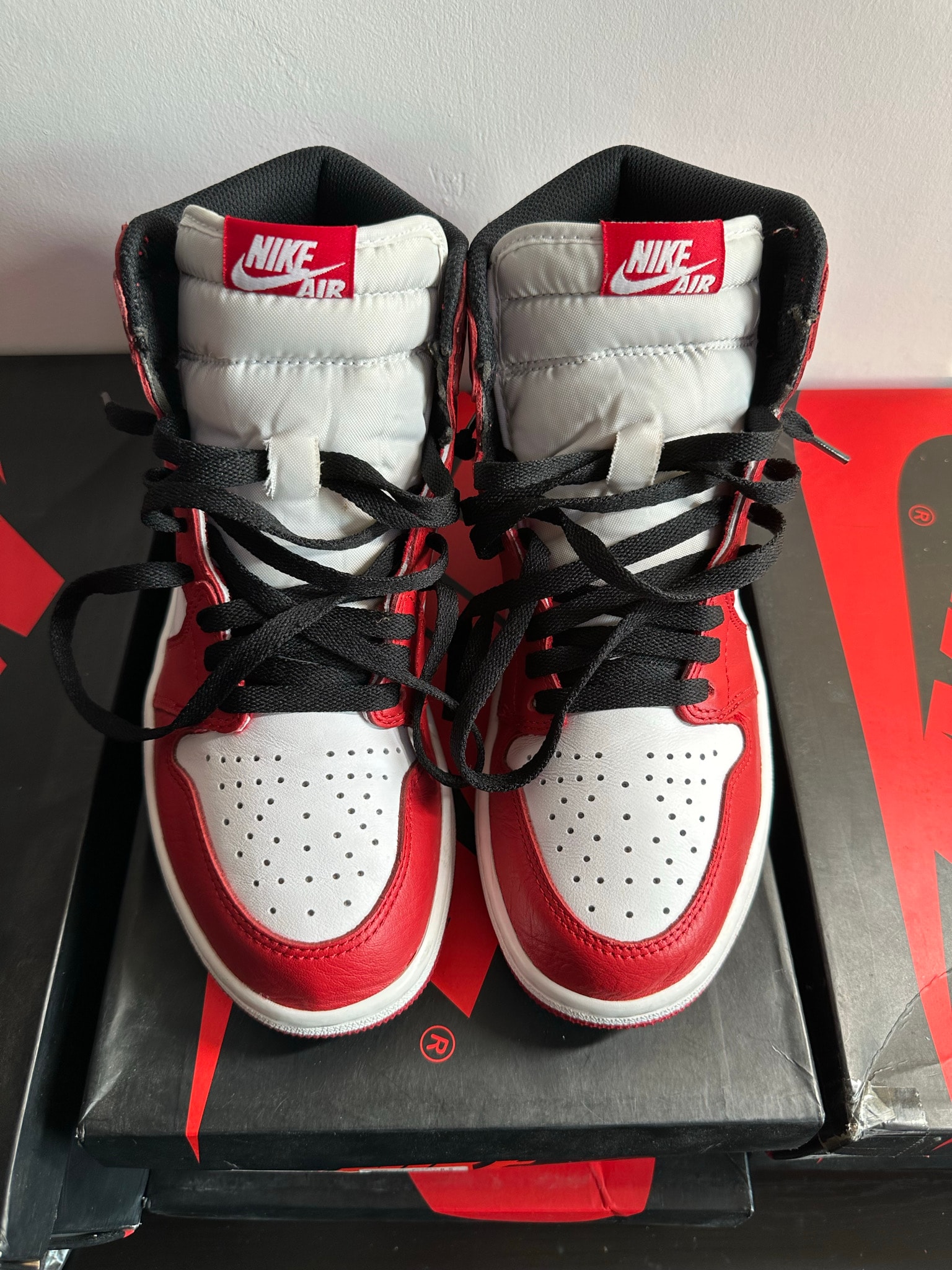 Nike Air Jordan 1 Retro High "Chicago" (2015)