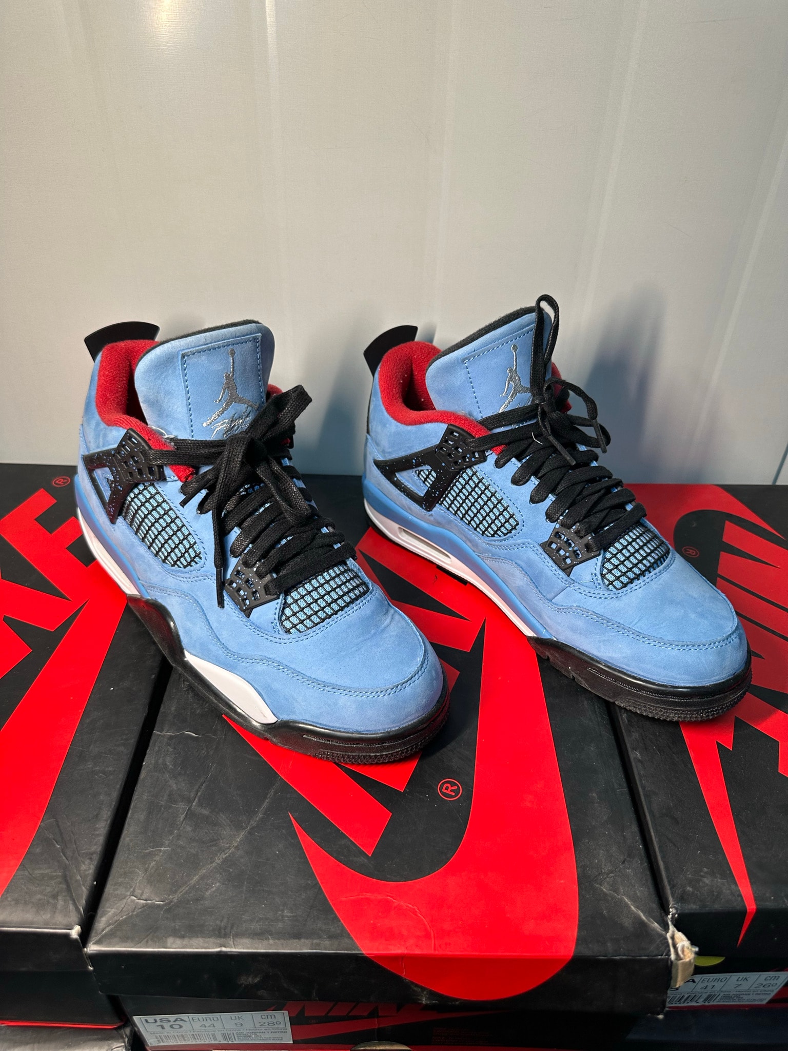 Travis Scott × Nike Air Jordan 4 Retro Cactus Jack "University Blue"