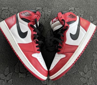 Nike Air Jordan 1 Retro High "Chicago" (2015)