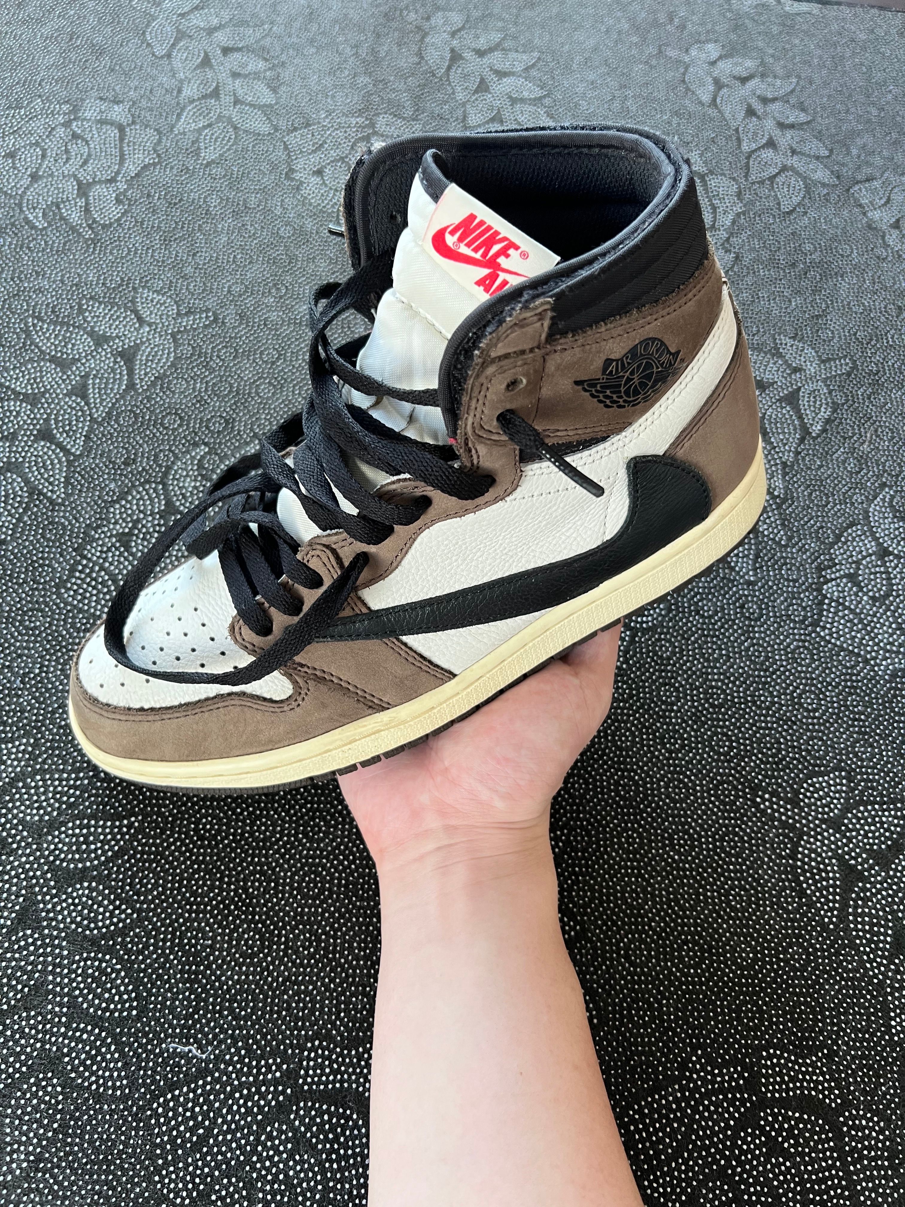 Travis Scott × Nike Air Jordan 1 Retro High OG TS SP "Sail/Dark Mocha"