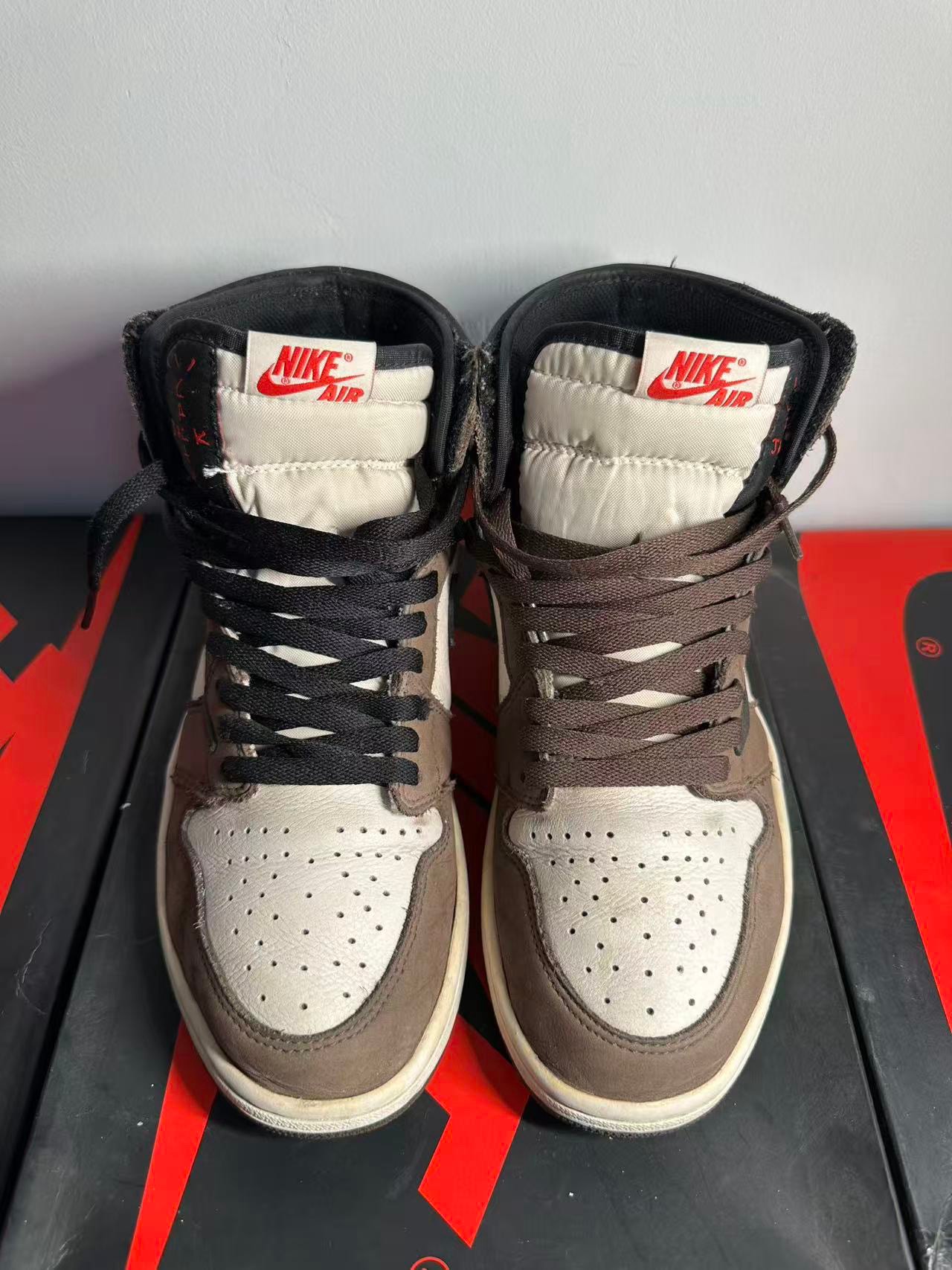 Travis Scott × Nike Air Jordan 1 Retro High OG TS SP "Sail/Dark Mocha"