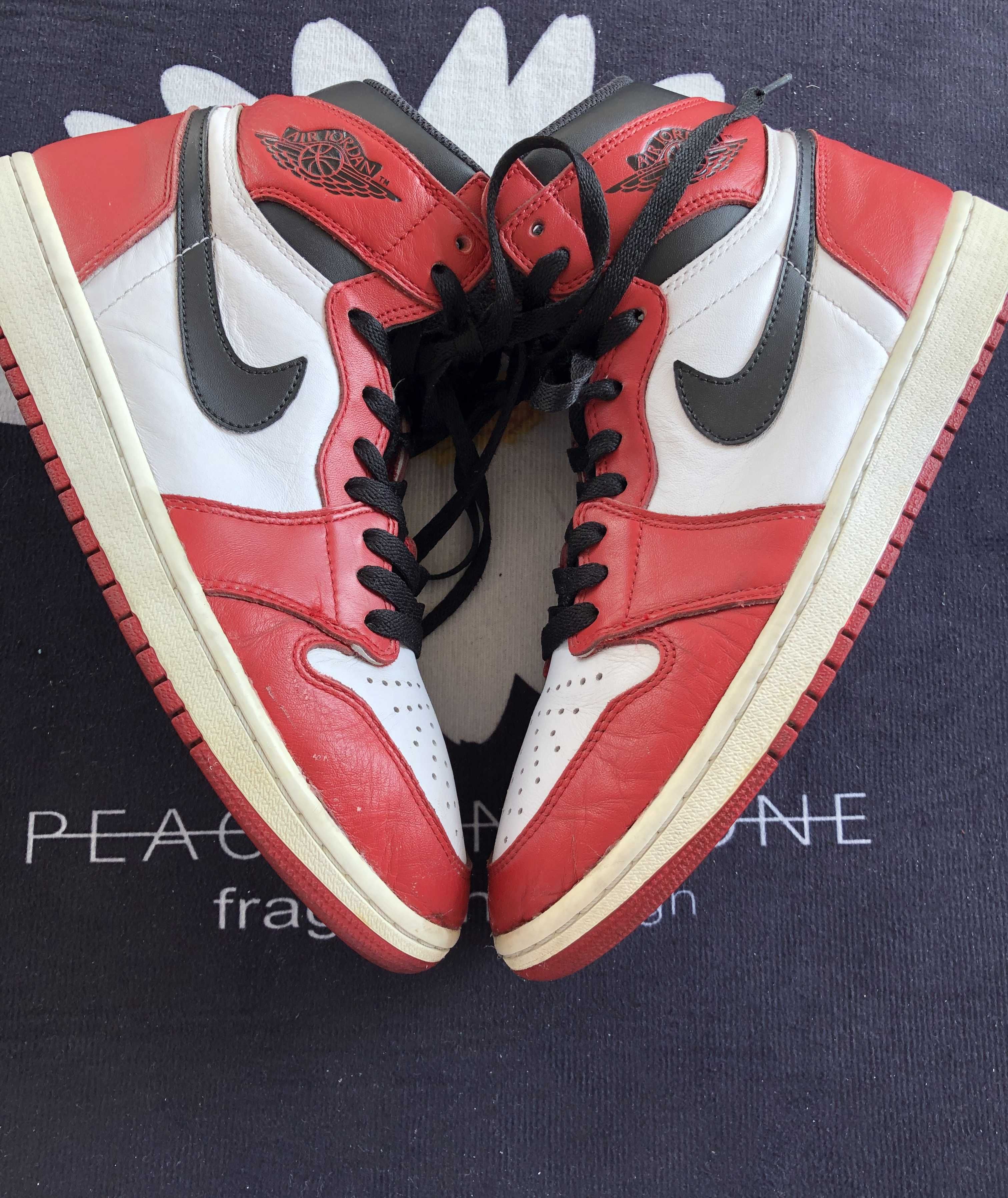 Nike Air Jordan 1 Retro High "Chicago" (2015)