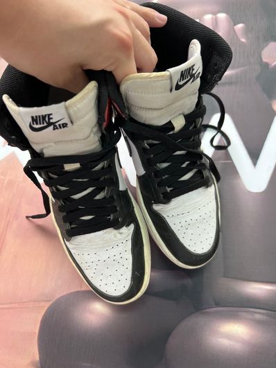 Nike Air Jordan 1 Retro High OG "Black Toe" (2013)