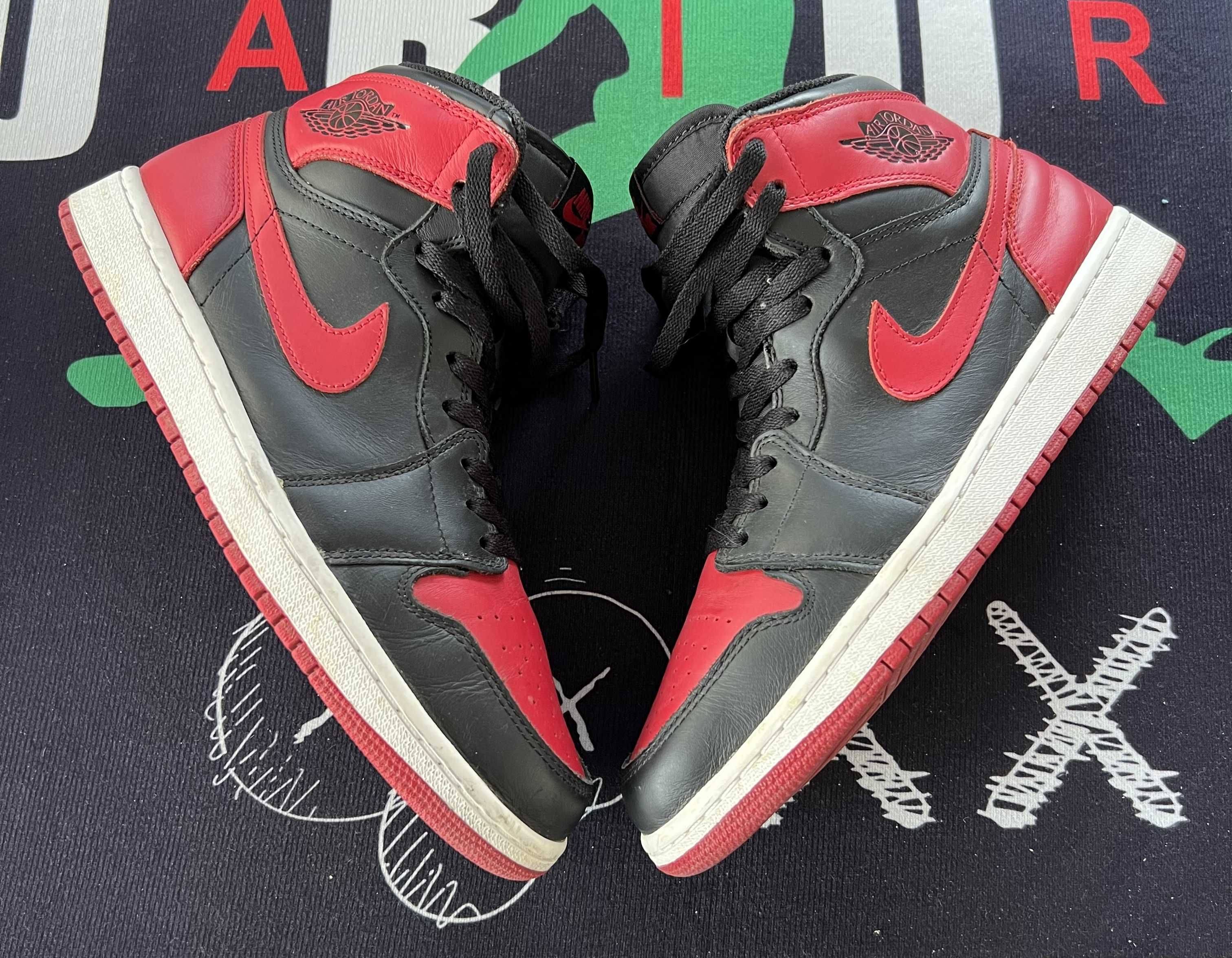 Nike Air Jordan 1 Retro High OG "Bred" (2013)