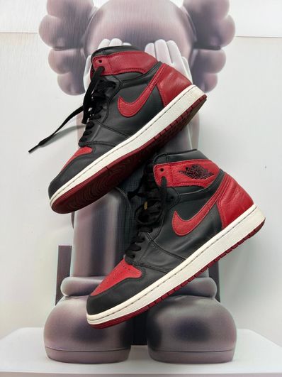 Nike Air Jordan 1 Retro High OG "Bred/Banned" (2016)