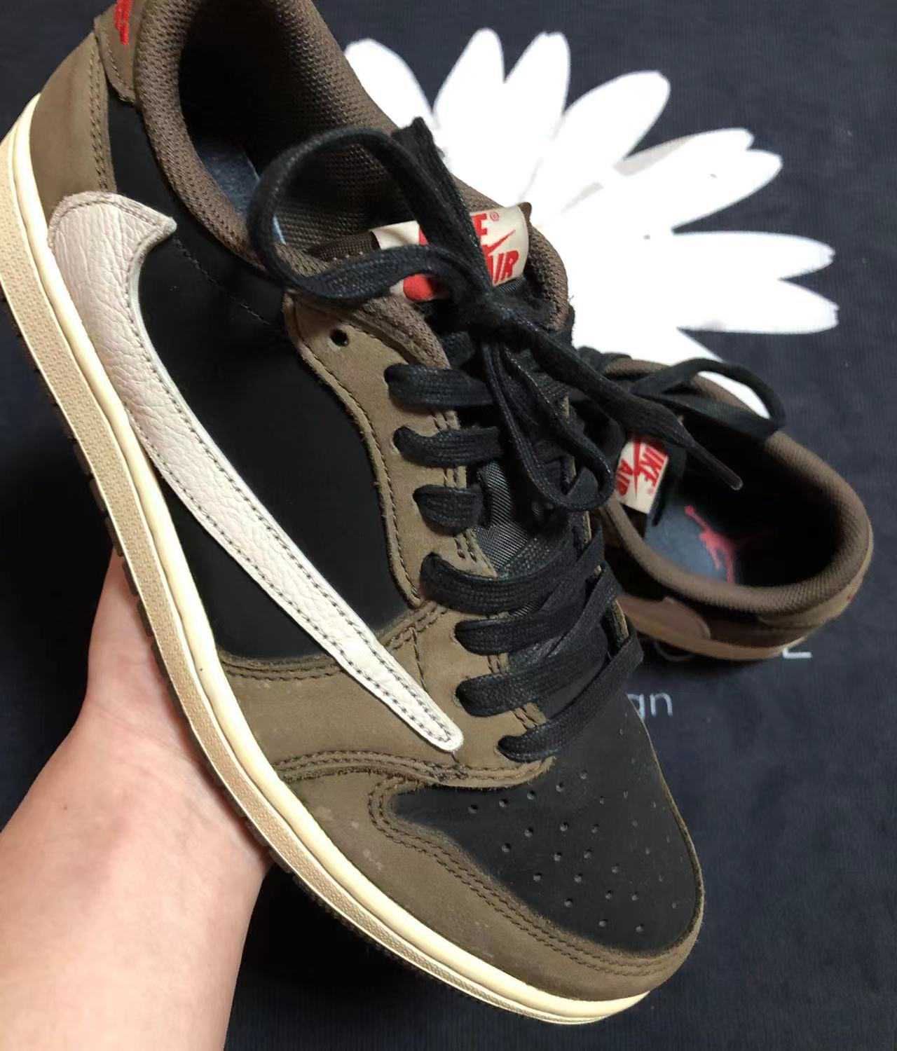 Travis Scott × Nike Air Jordan 1 Low OG SP-T "Black/Dark Mocha"