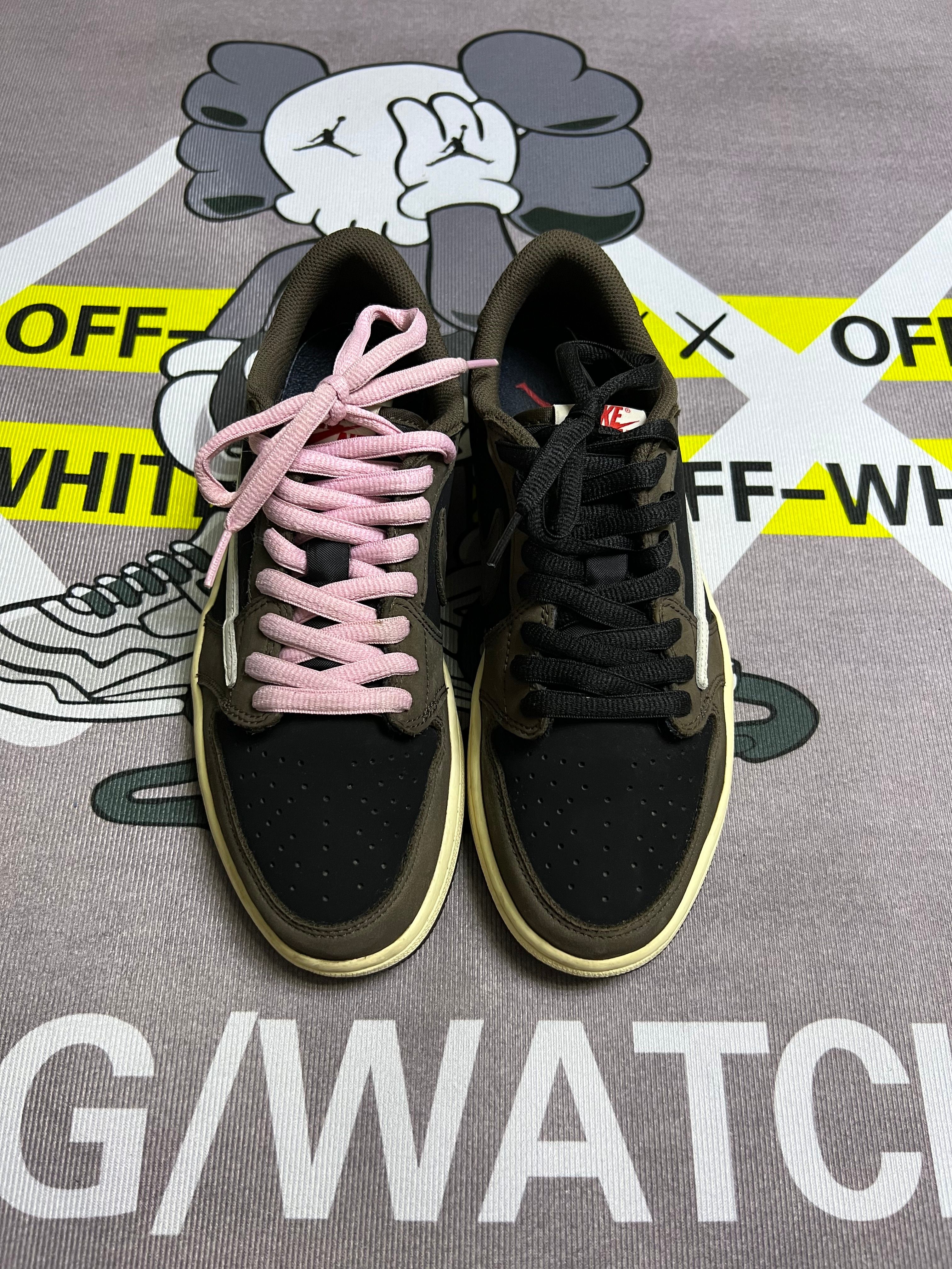 Travis Scott × Nike Air Jordan 1 Low OG SP-T "Black/Dark Mocha"