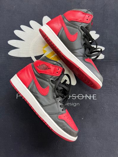 Nike Air Jordan 1 Retro High OG "Bred/Banned" (2016)