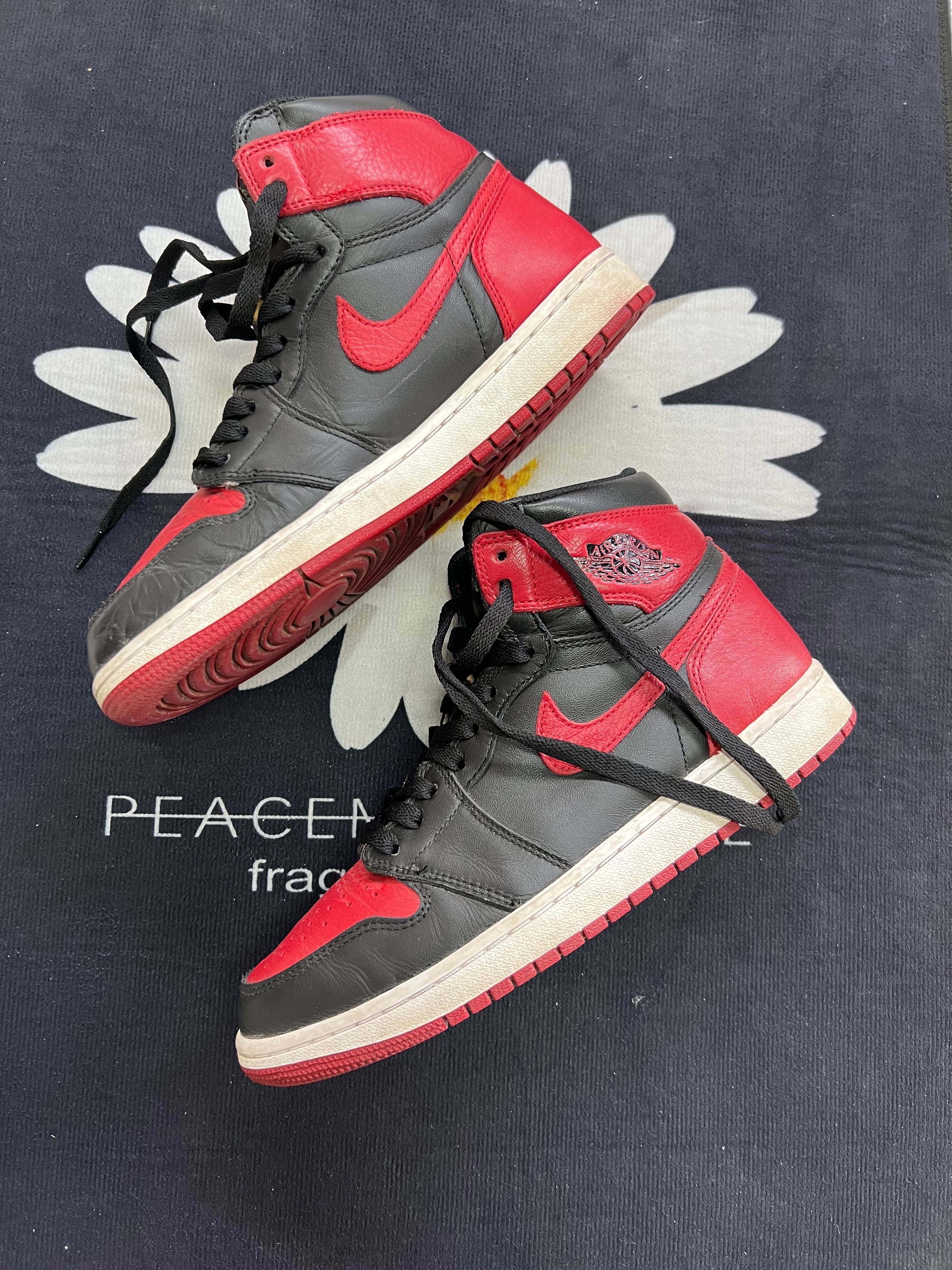 Nike Air Jordan 1 Retro High OG "Bred/Banned" (2016)