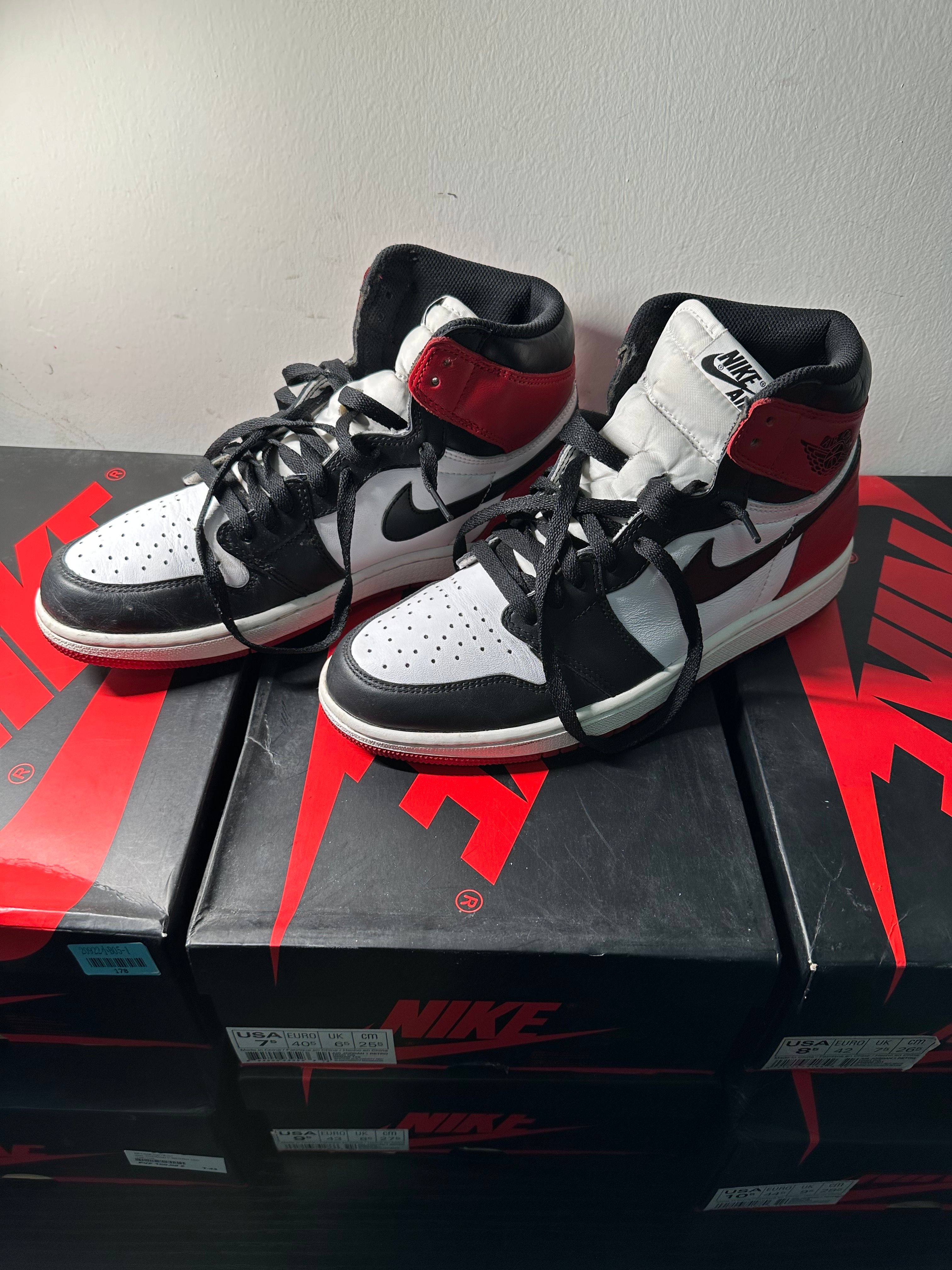 Nike Air Jordan 1 Retro High OG "Black Toe"(2016)