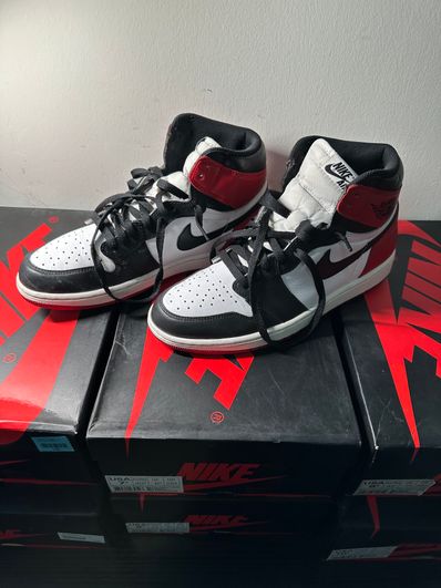 Nike Air Jordan 1 Retro High OG "Black Toe"(2016)
