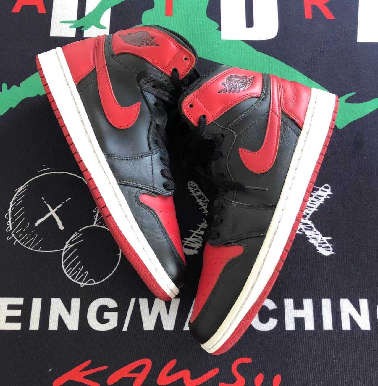 Nike Air Jordan 1 Retro High OG "Bred" (2013)