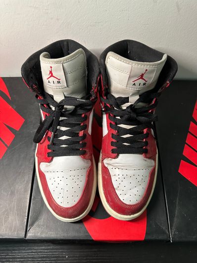 Nike Air Jordan 1 Retro High "Chicago" (2013)