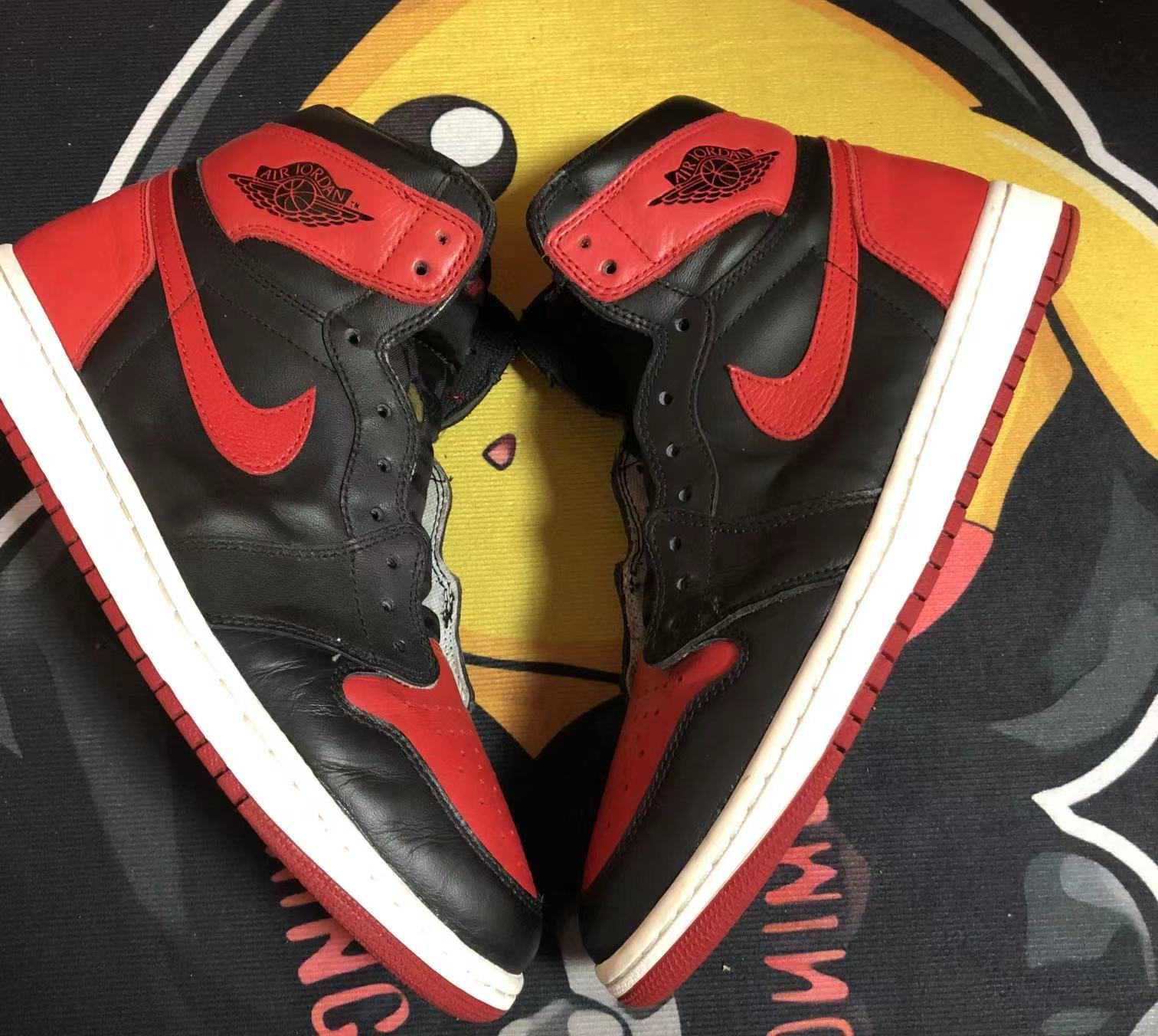 Nike Air Jordan 1 Retro High OG "Bred/Banned" (2016)