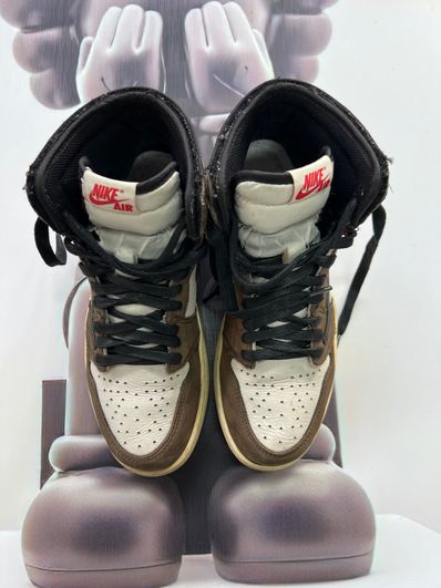 Travis Scott × Nike Air Jordan 1 Retro High OG TS SP "Sail/Dark Mocha"