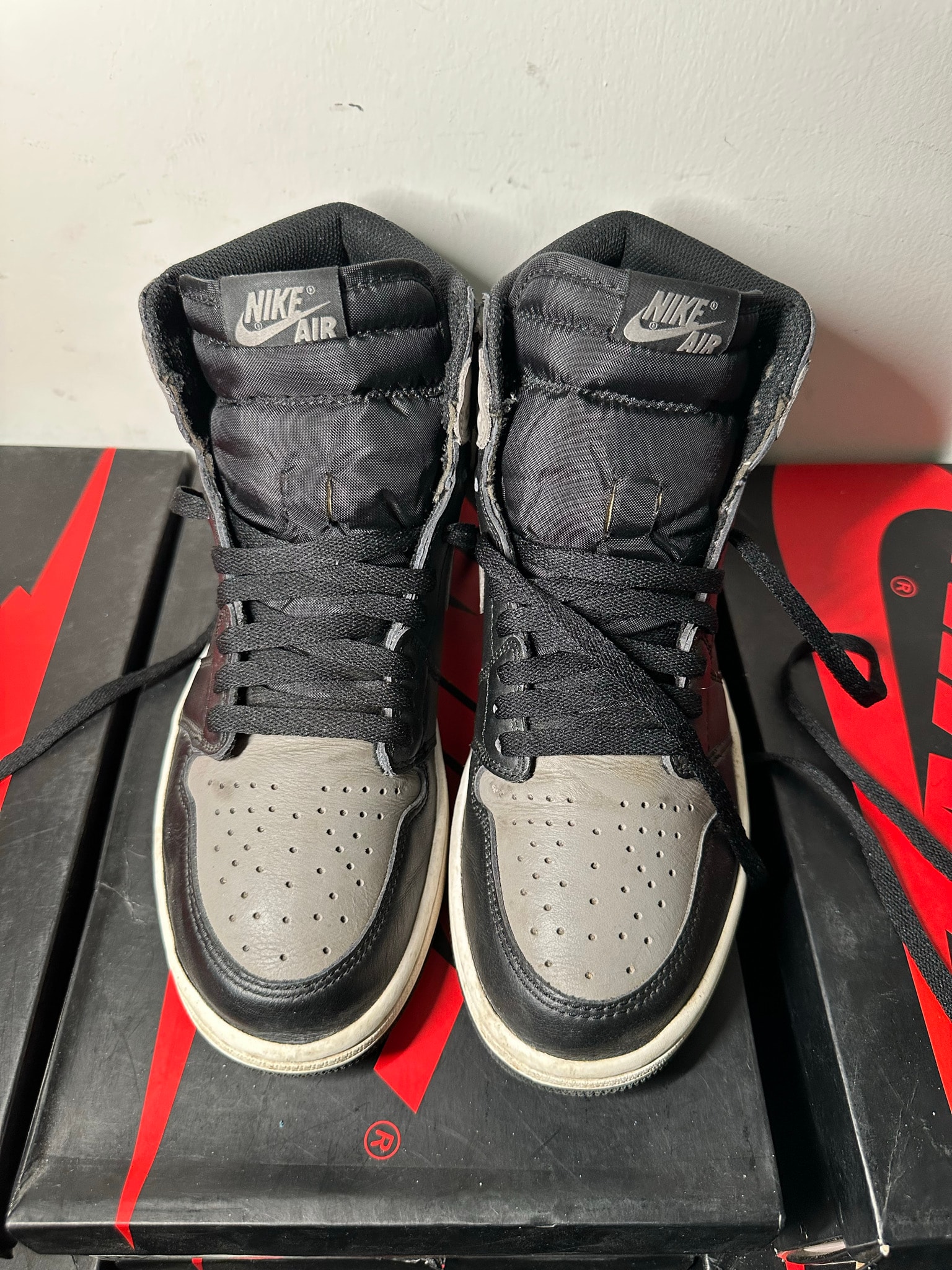 Nike Air Jordan 1 Retro High OG "Shadow" (2018)
