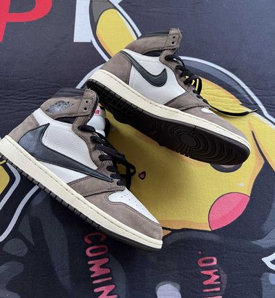Travis Scott × Nike Air Jordan 1 Retro High OG TS SP "Sail/Dark Mocha"