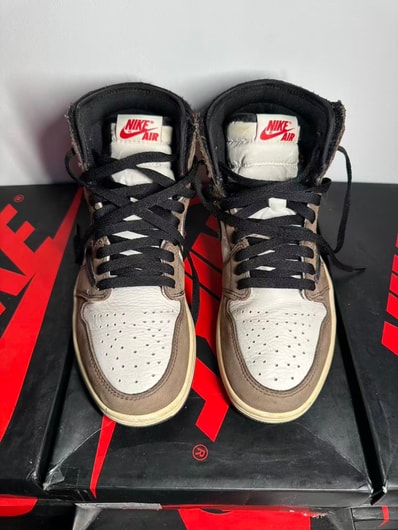 Travis Scott × Nike Air Jordan 1 Retro High OG TS SP "Sail/Dark Mocha"