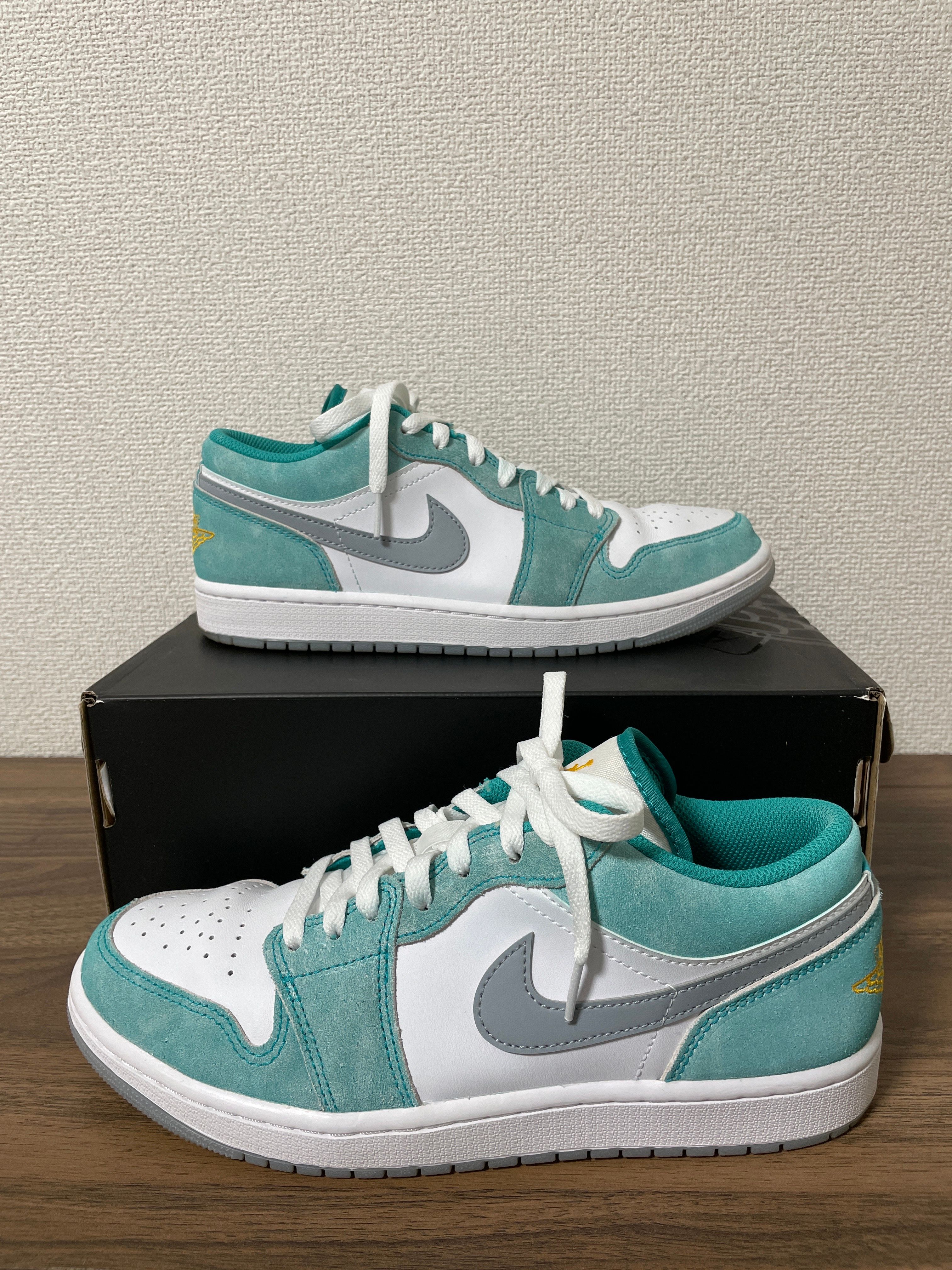 Nike Air Jordan 1 Low SE "New Emerald"