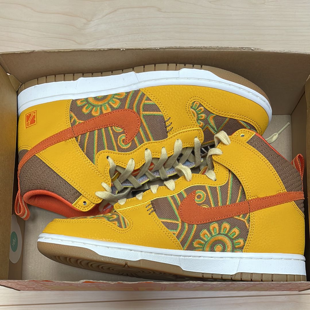 Nike Dunk High Somos Familia 