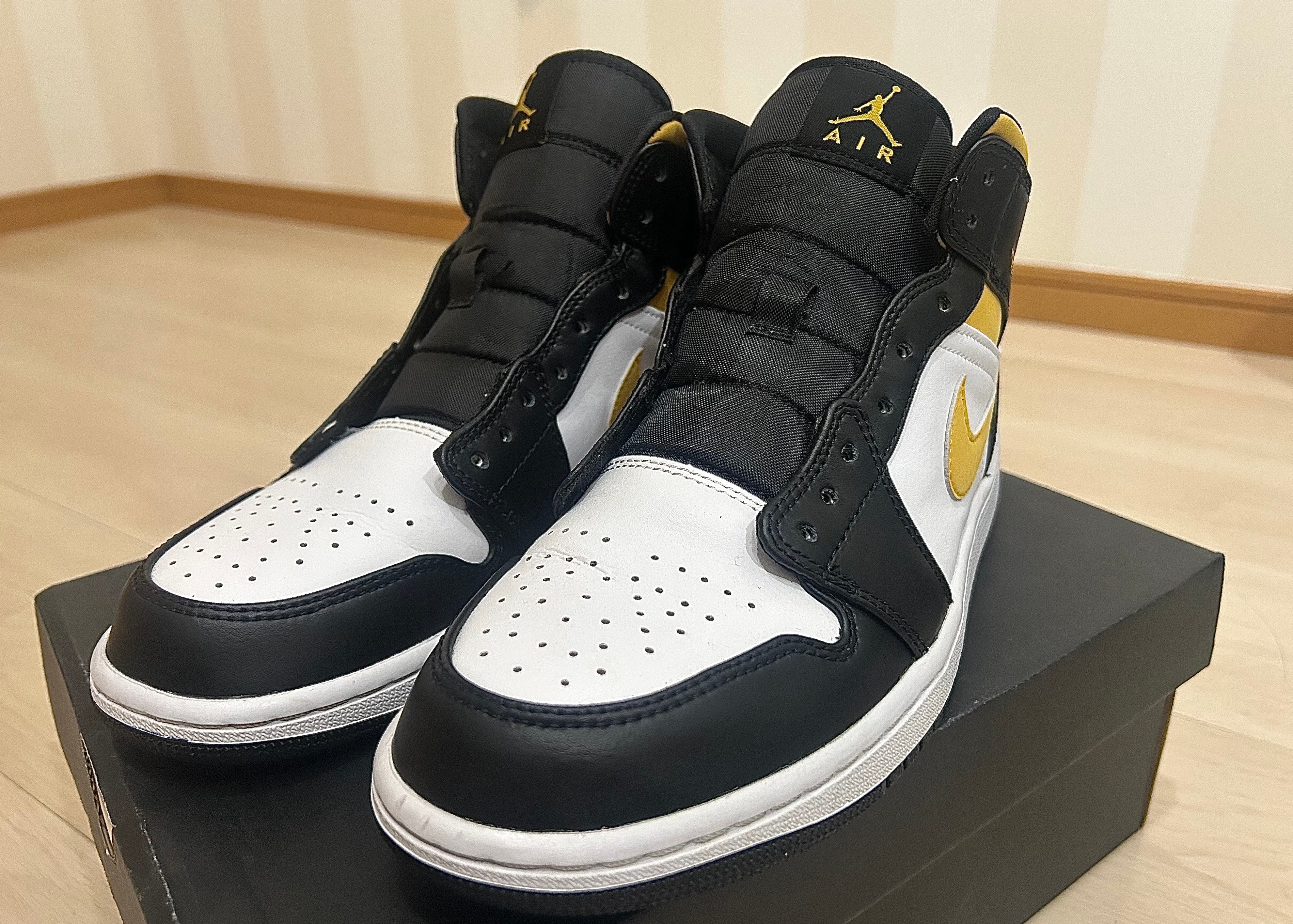 Nike Air Jordan 1 Mid "White/Pollen-Black"
