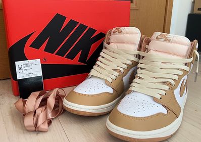 Nike Women's Air Jordan 1 Retro High OG "Praline"