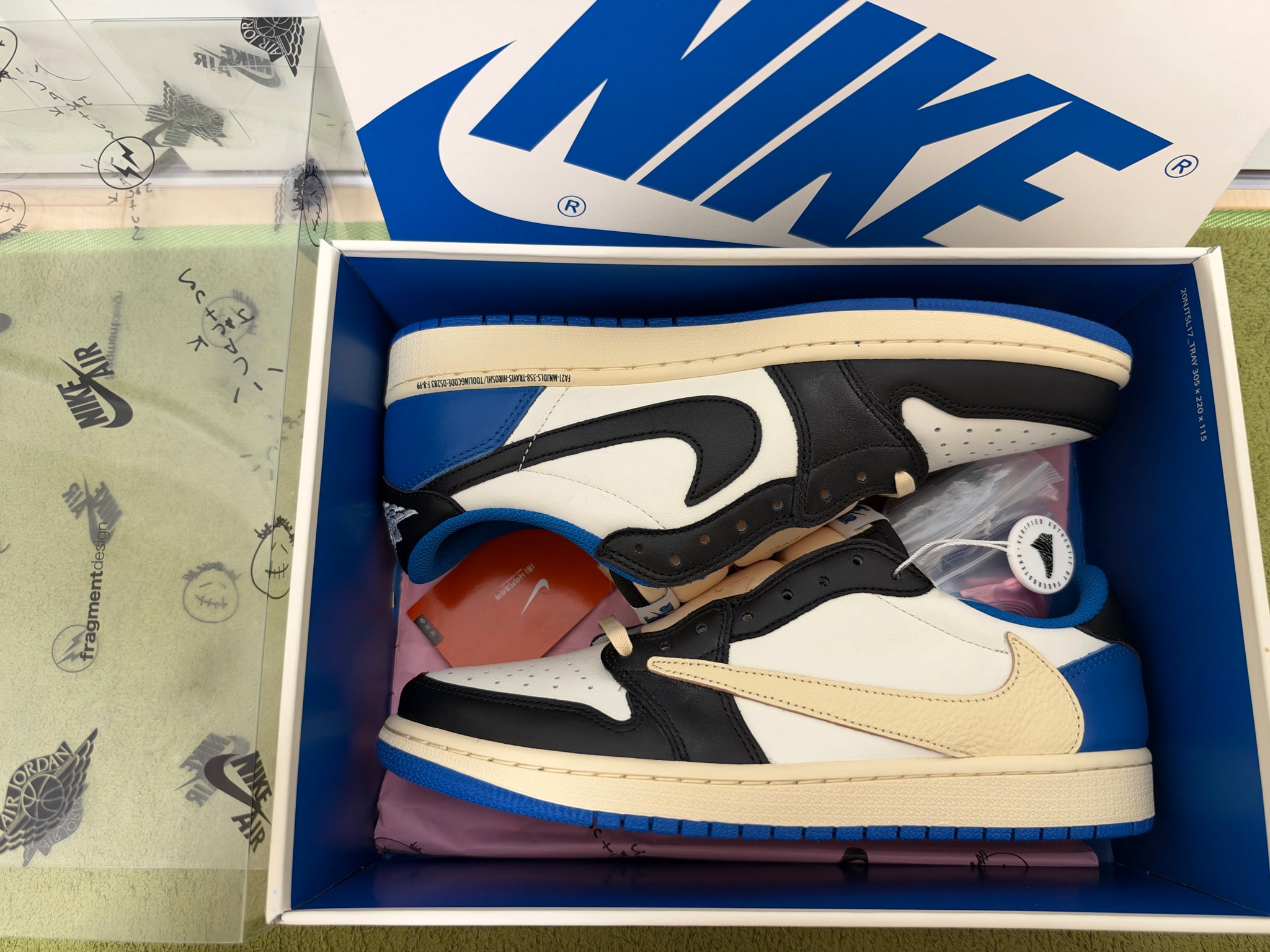 Travis Scott × fragment design × Nike Air Jordan 1 Low OG SP "Military Blue"