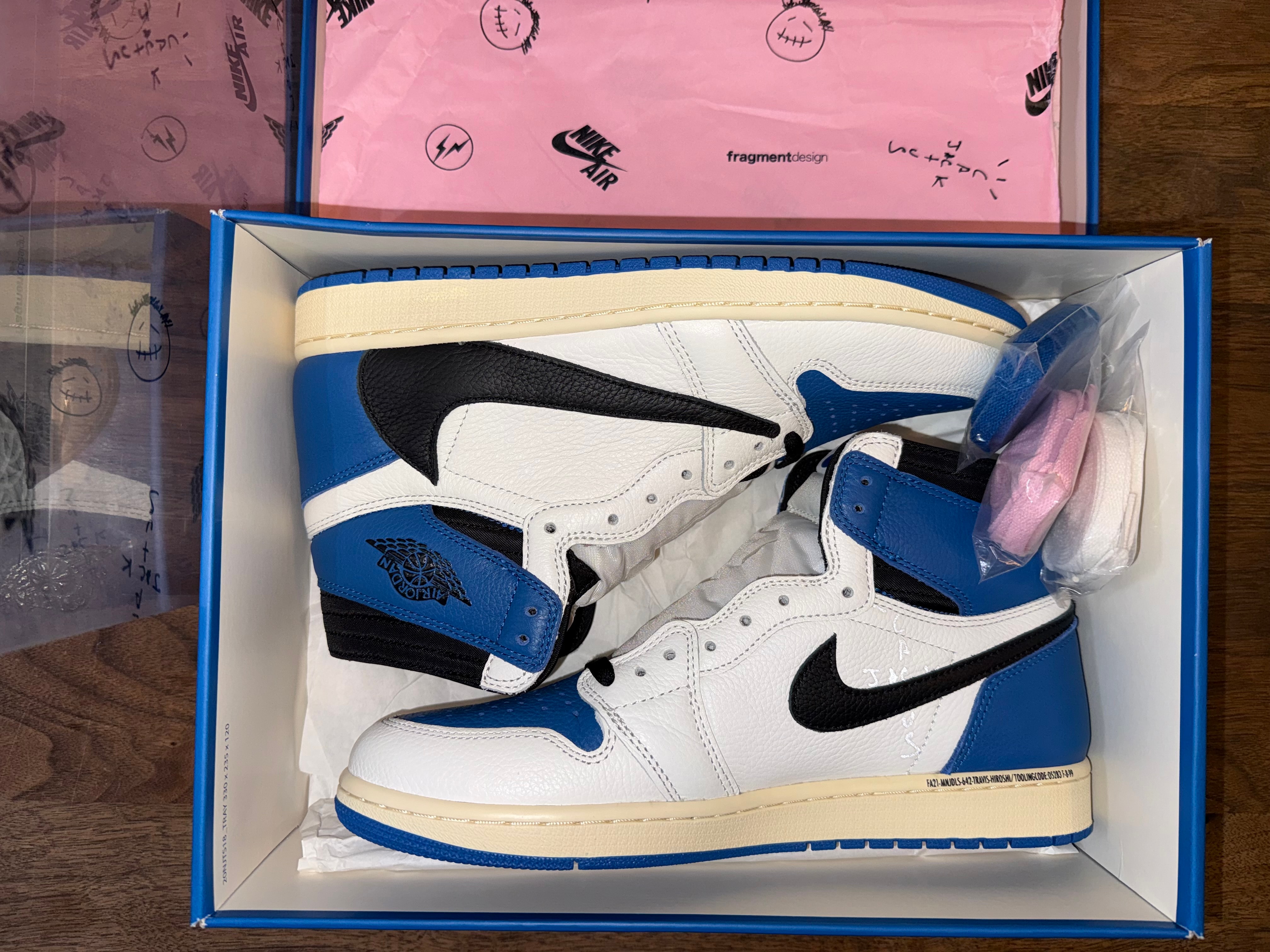 Travis Scott × fragment design × Nike Air Jordan 1 Retro High OG SP "Military Blue"