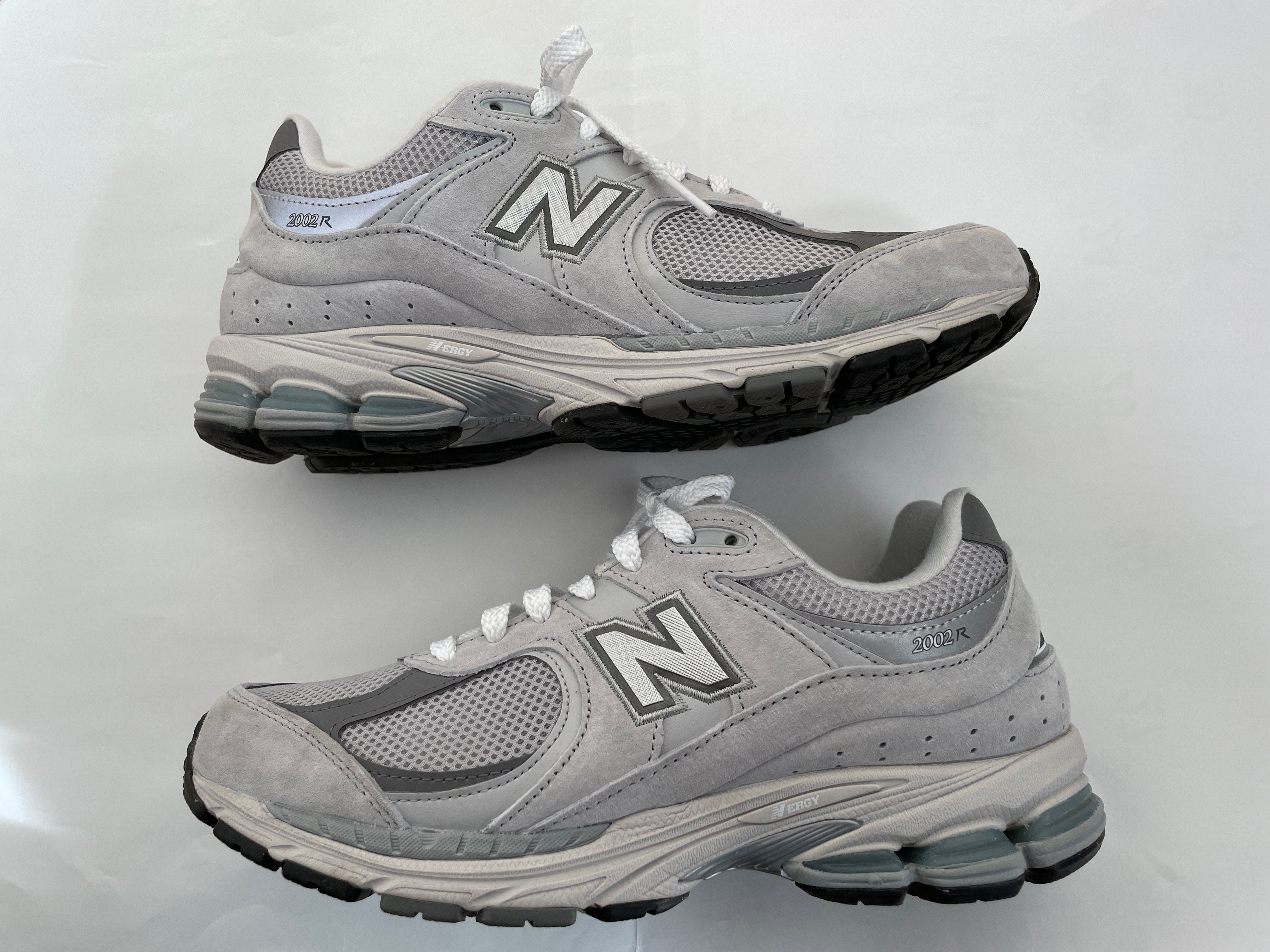 New Balance 2002R "Gray"