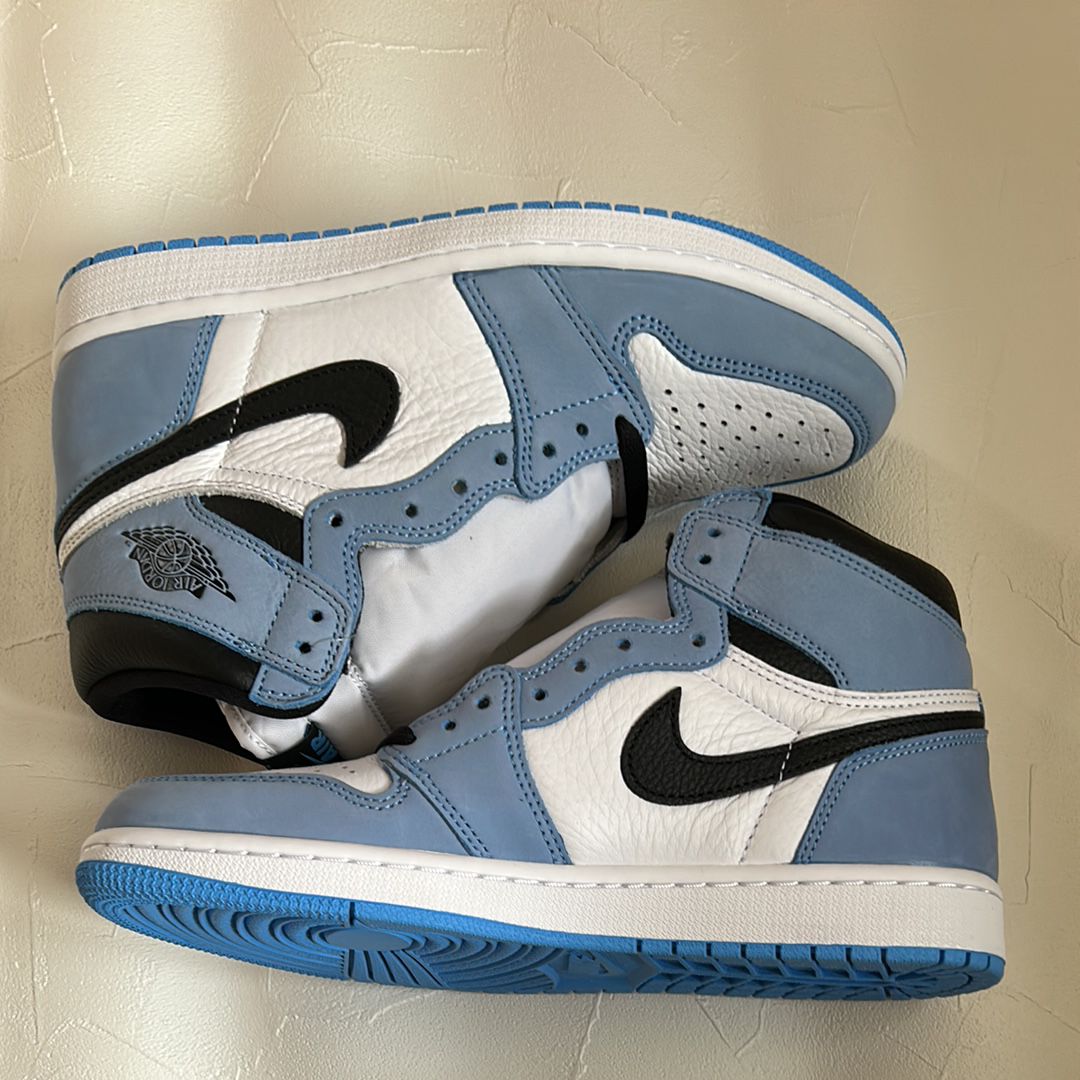 Nike Air Jordan 1 High OG "University Blue"