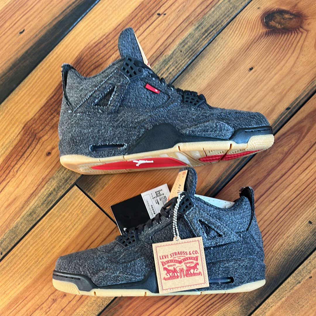 Nike × Levi's Air Jordan 4 "Black Denim" (Tag: ®)