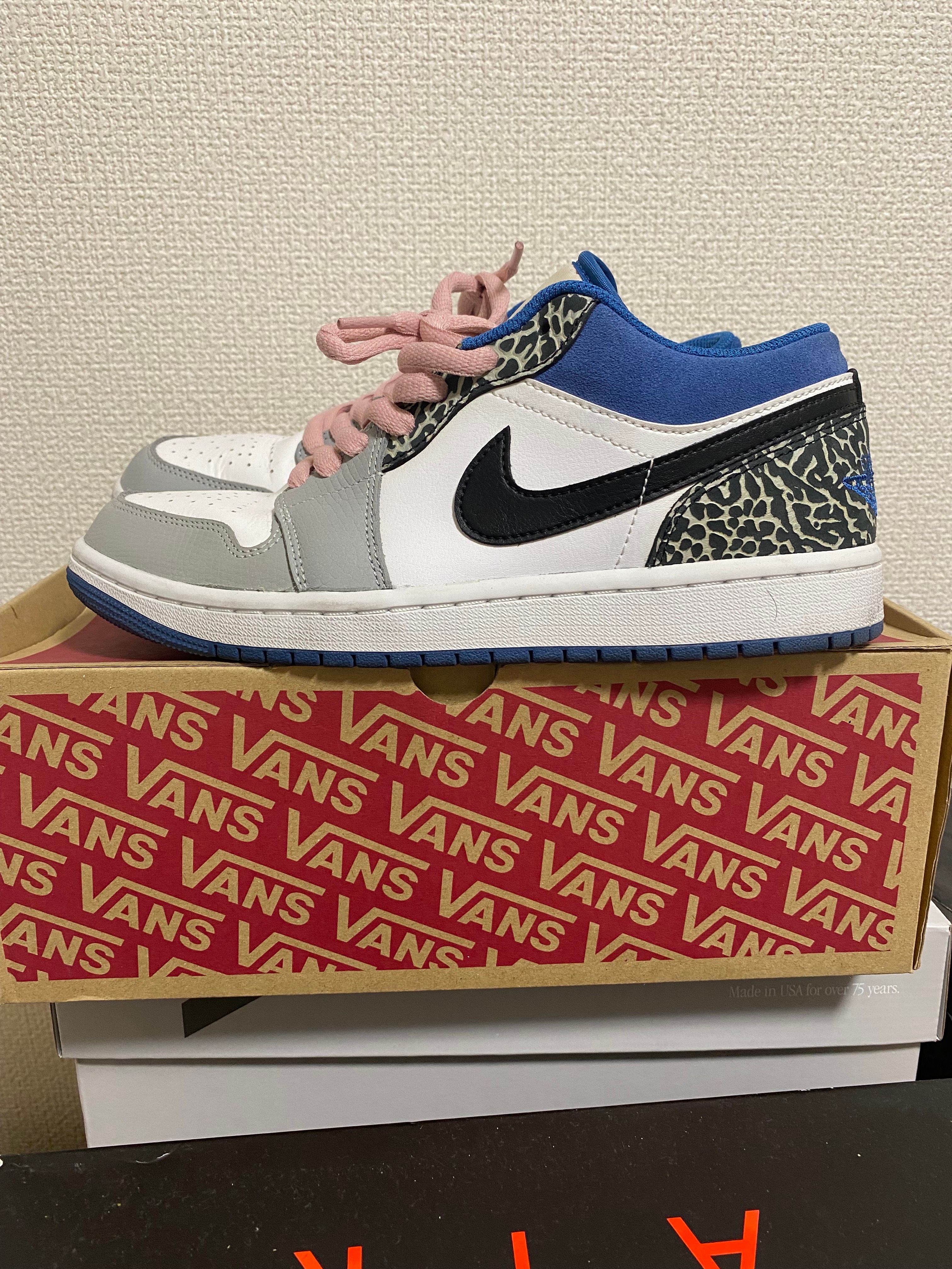 Nike Air Jordan 1 Low "True Blue"