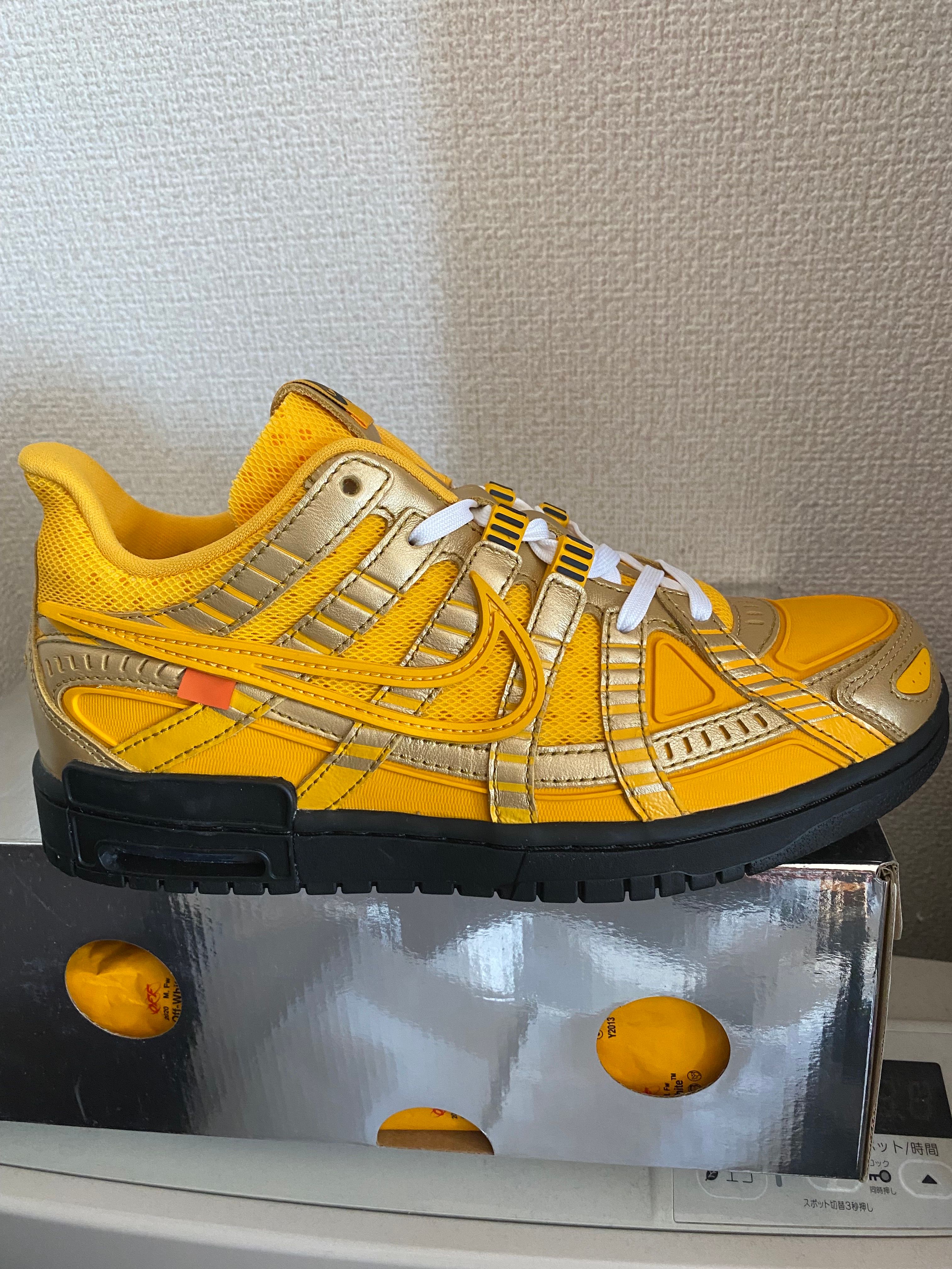 Off-White × Nike Air Rubber Dunk "University Gold"
