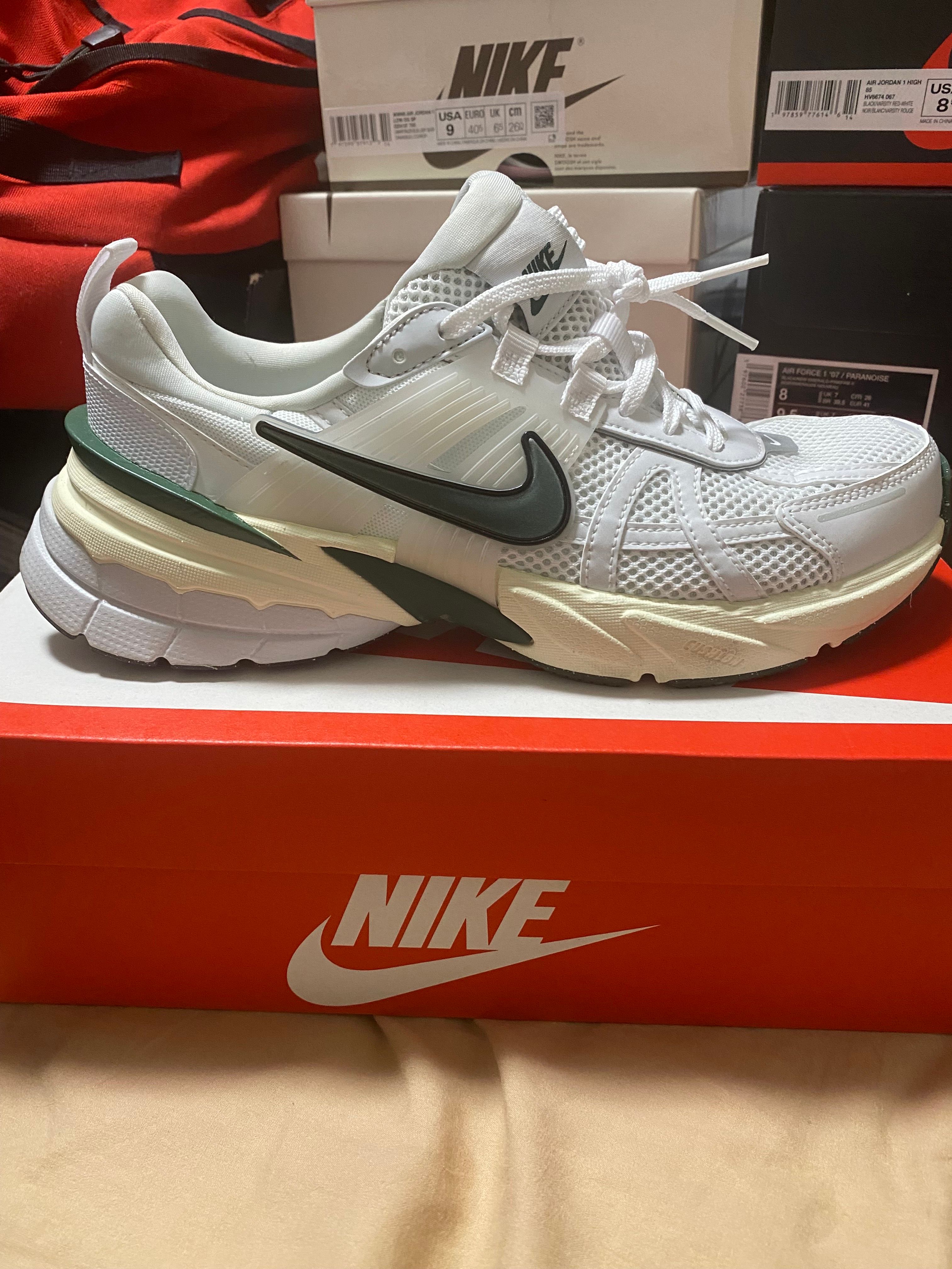 Nike Women's V2K Run "Fir and Platinum Tint"