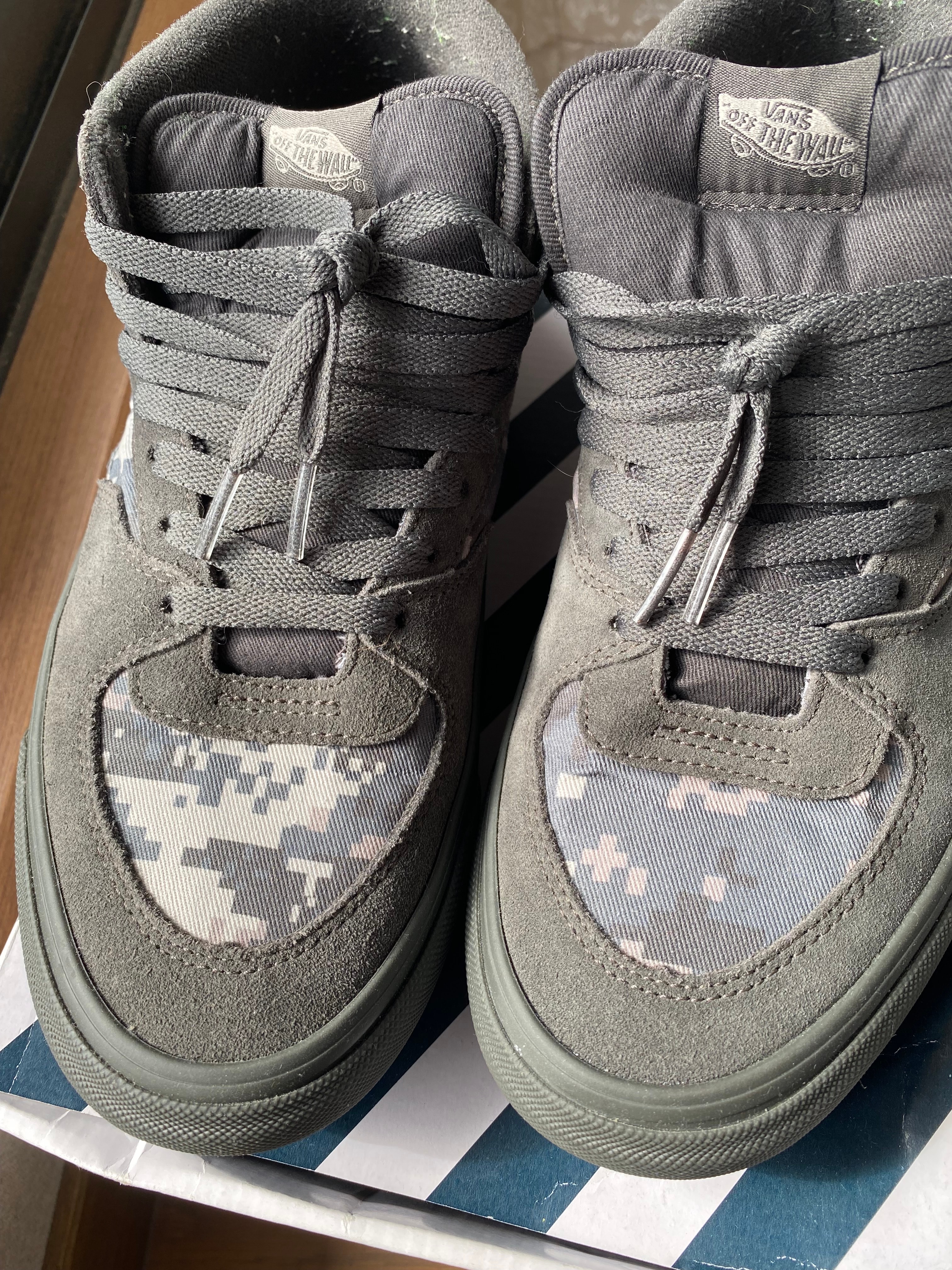 ダブルタップ × バンズ ハーフキャブ "デジ カモ グレイ"