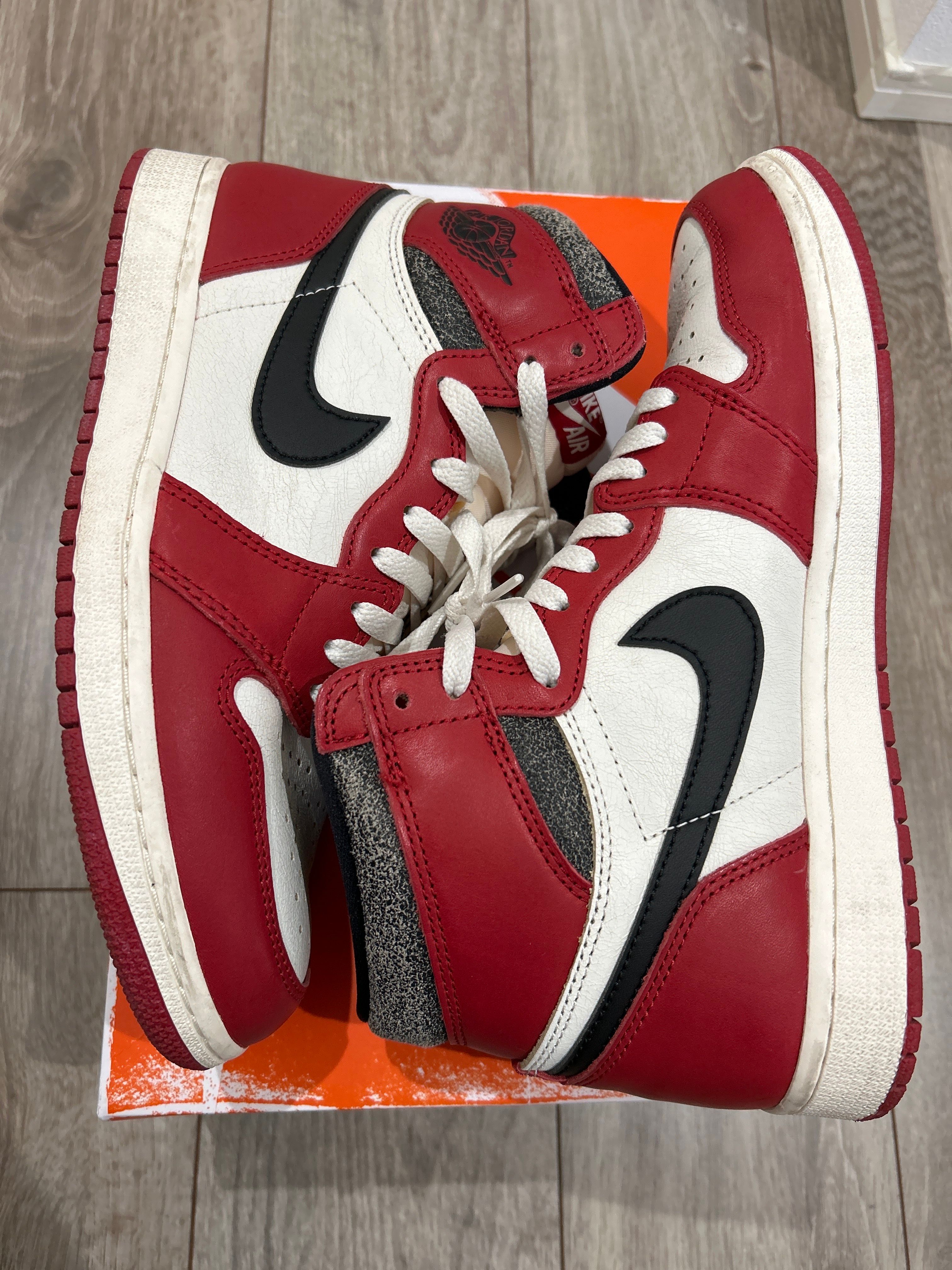 Nike Air Jordan 1 High OG "Lost & Found/Chicago"