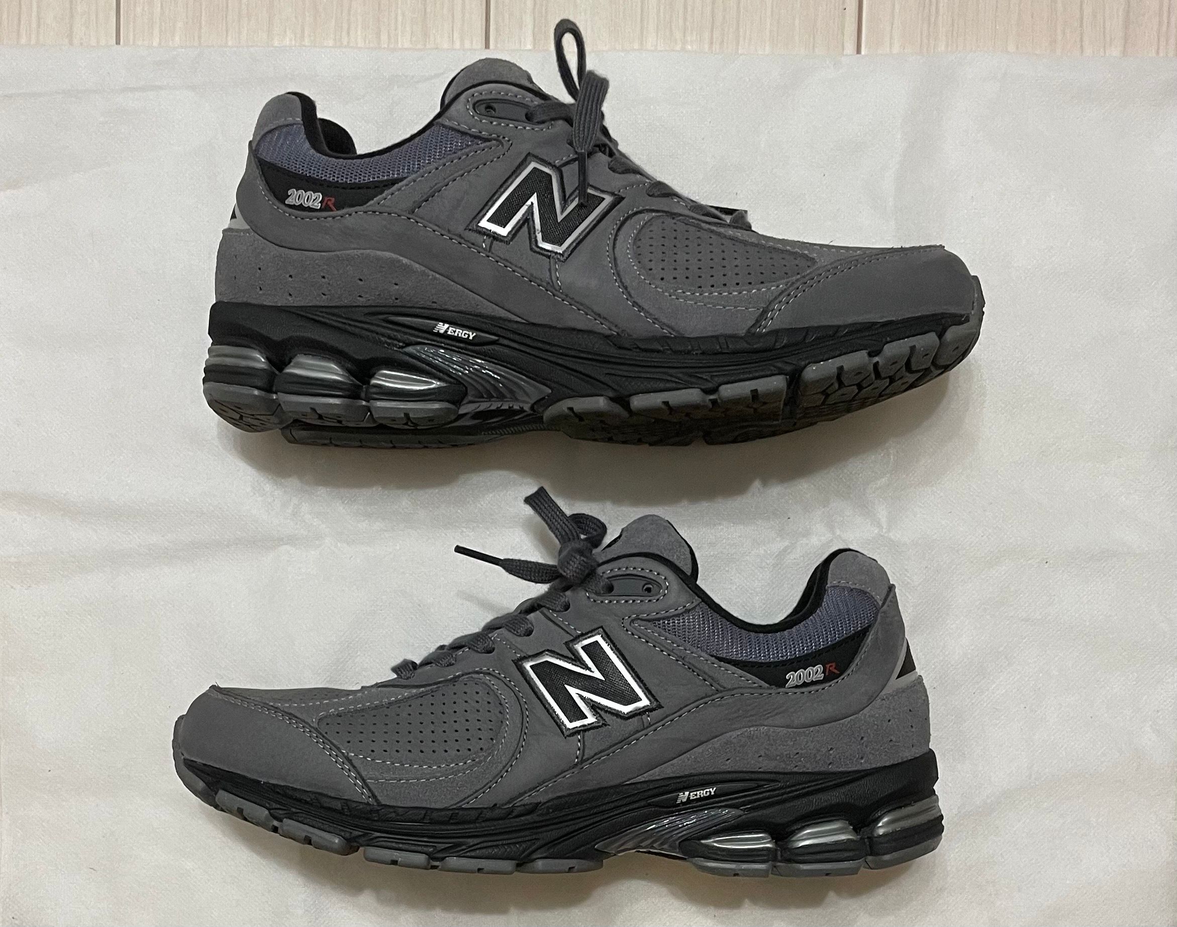 New Balance 2002R "Dark Gray"