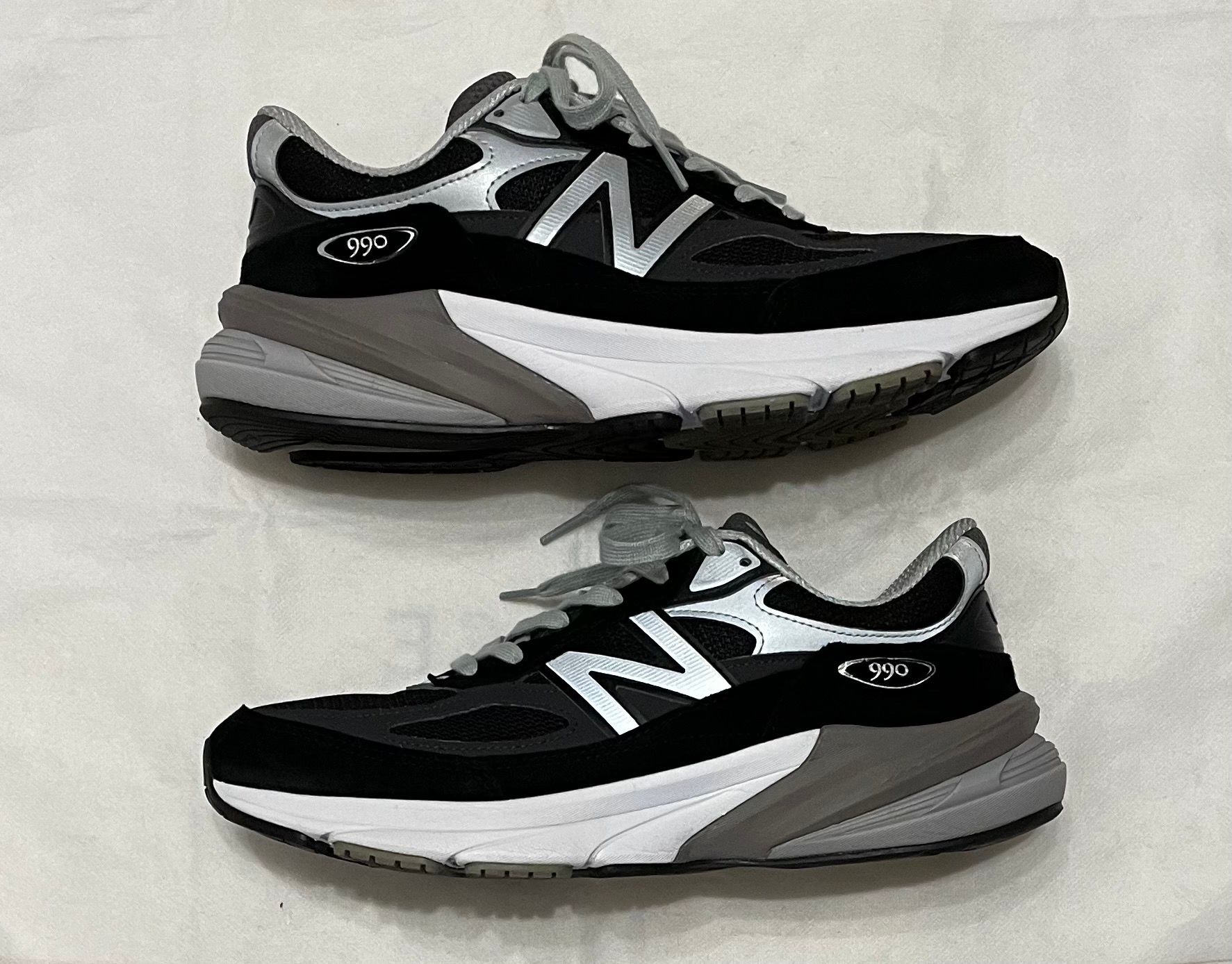 New Balance 990V6 "Black" (Heel NB Logo)