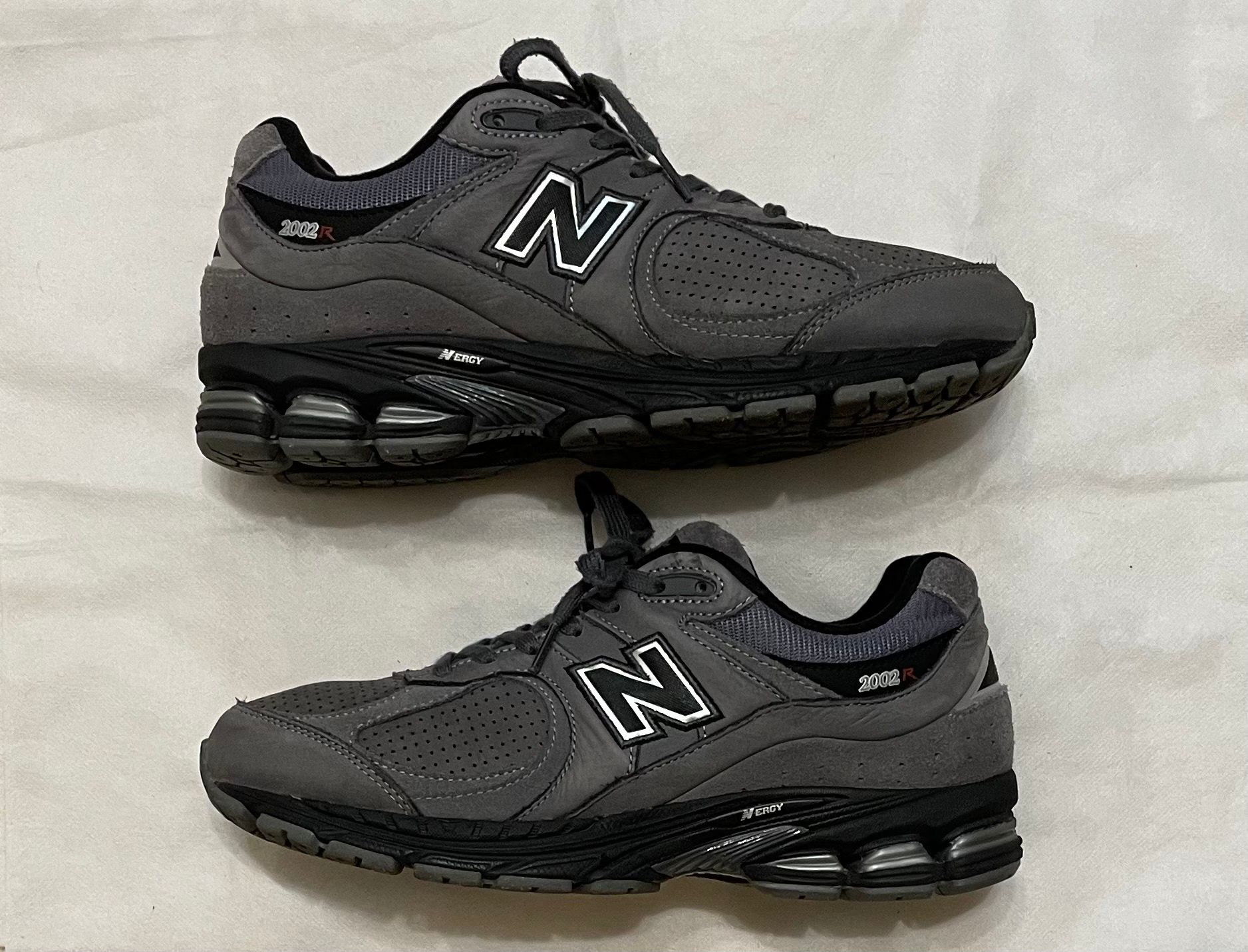 New Balance 2002R "Dark Gray"
