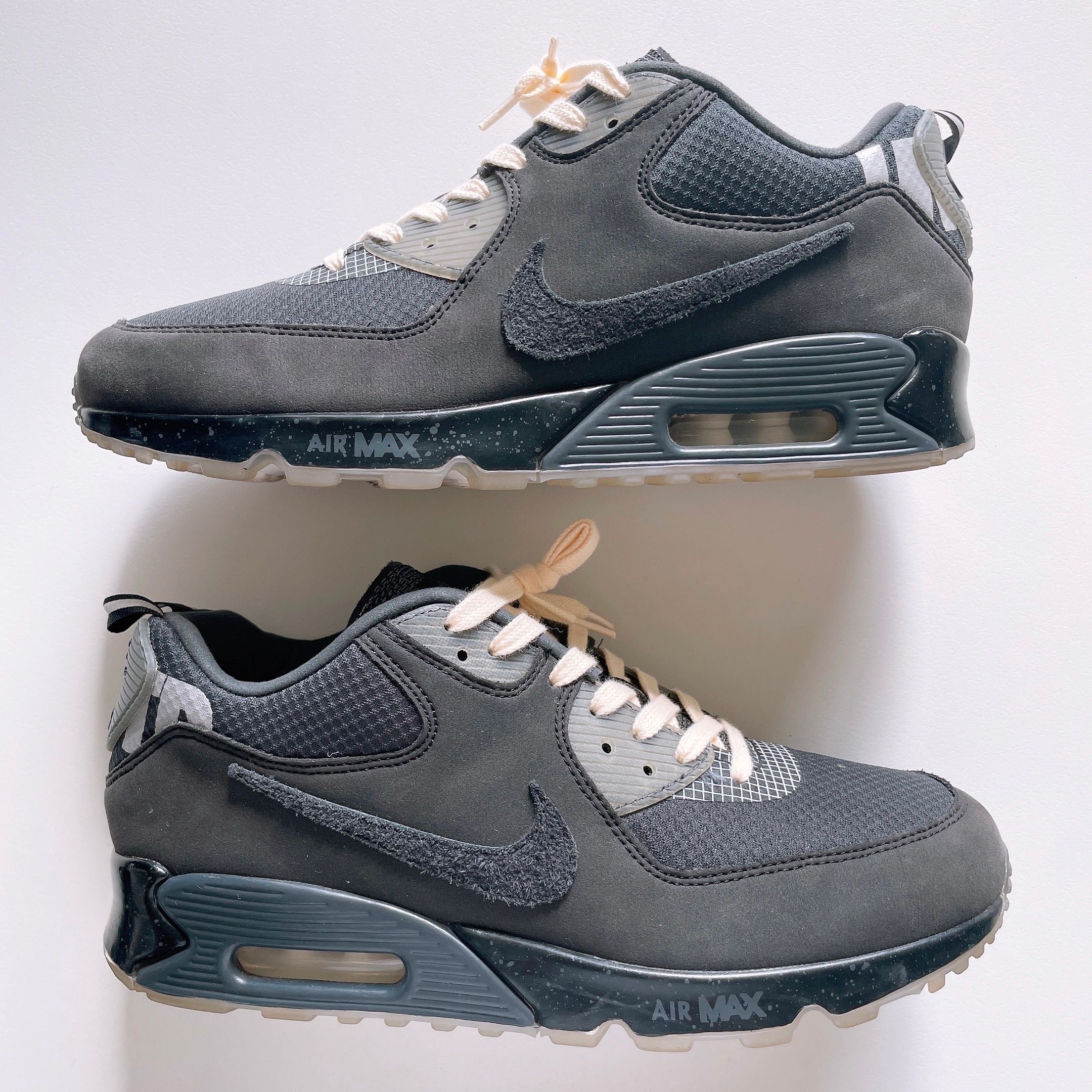 UNDEFEATED × Nike Air Max 90 "Black/Rush Pink"